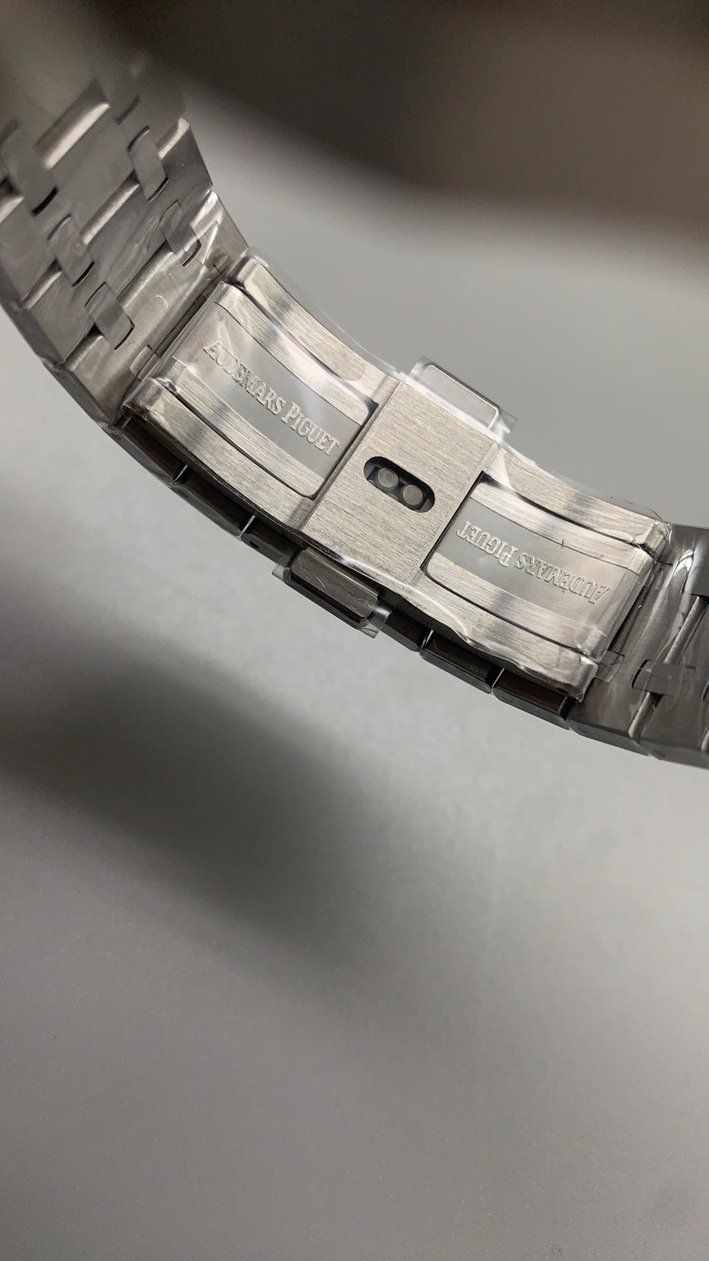 Audemars Piguet Royal Oak 15500ST | 41MM | ตัวเรือนสแตนเลสสตีล | หน้าปัดสีขาว | กลไกอัตโนมัติ Cal.4302