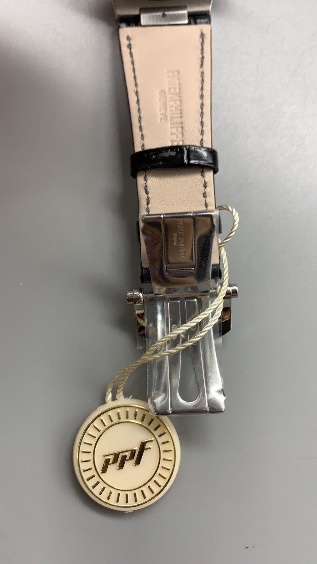 Patek Philippe Nautilus 5712 | 40MM | หน้าปัดสีเทาซันเรย์ | สายหนังจระเข้ | กลไกอัตโนมัติ Cal.240 PS IRM C LU