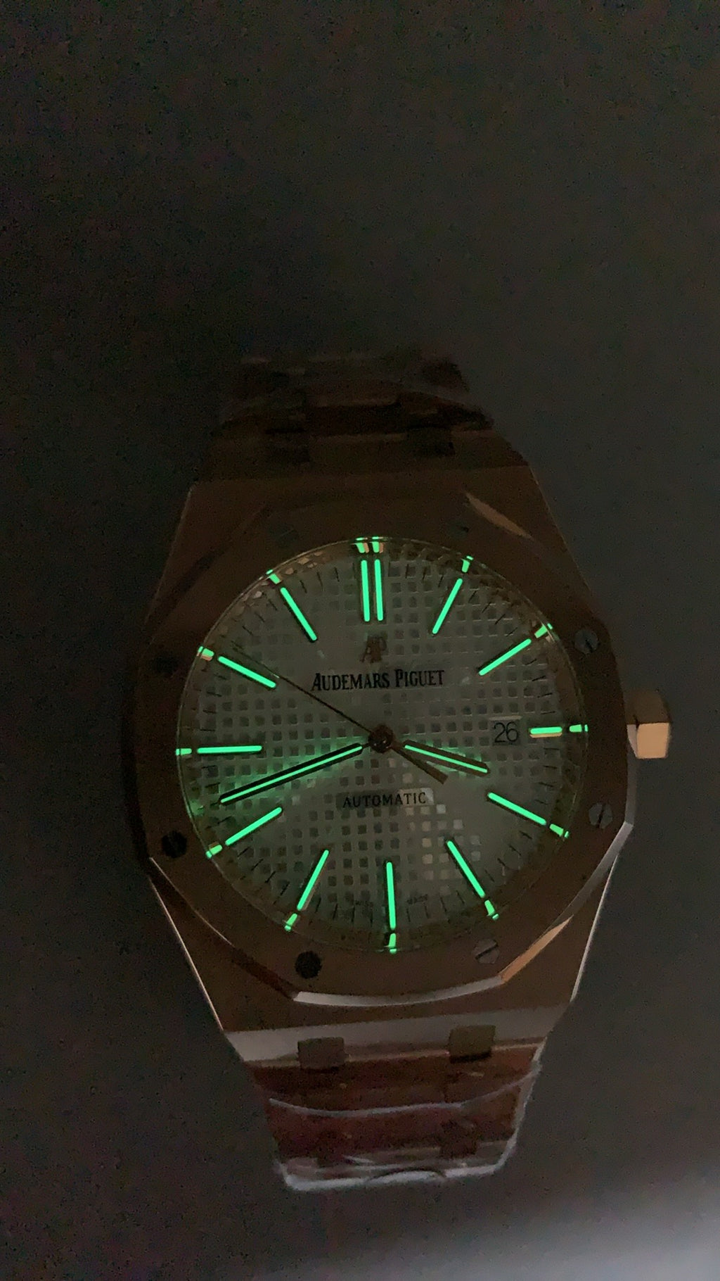 Audemars Piguet Royal Oak 15400 | 41MM | ตัวเรือนสแตนเลสสตีลเคลือบสีโรสโกลด์แบบ PVD | หน้าปัดสีขาว | กลไกอัตโนมัติ Cal.3120