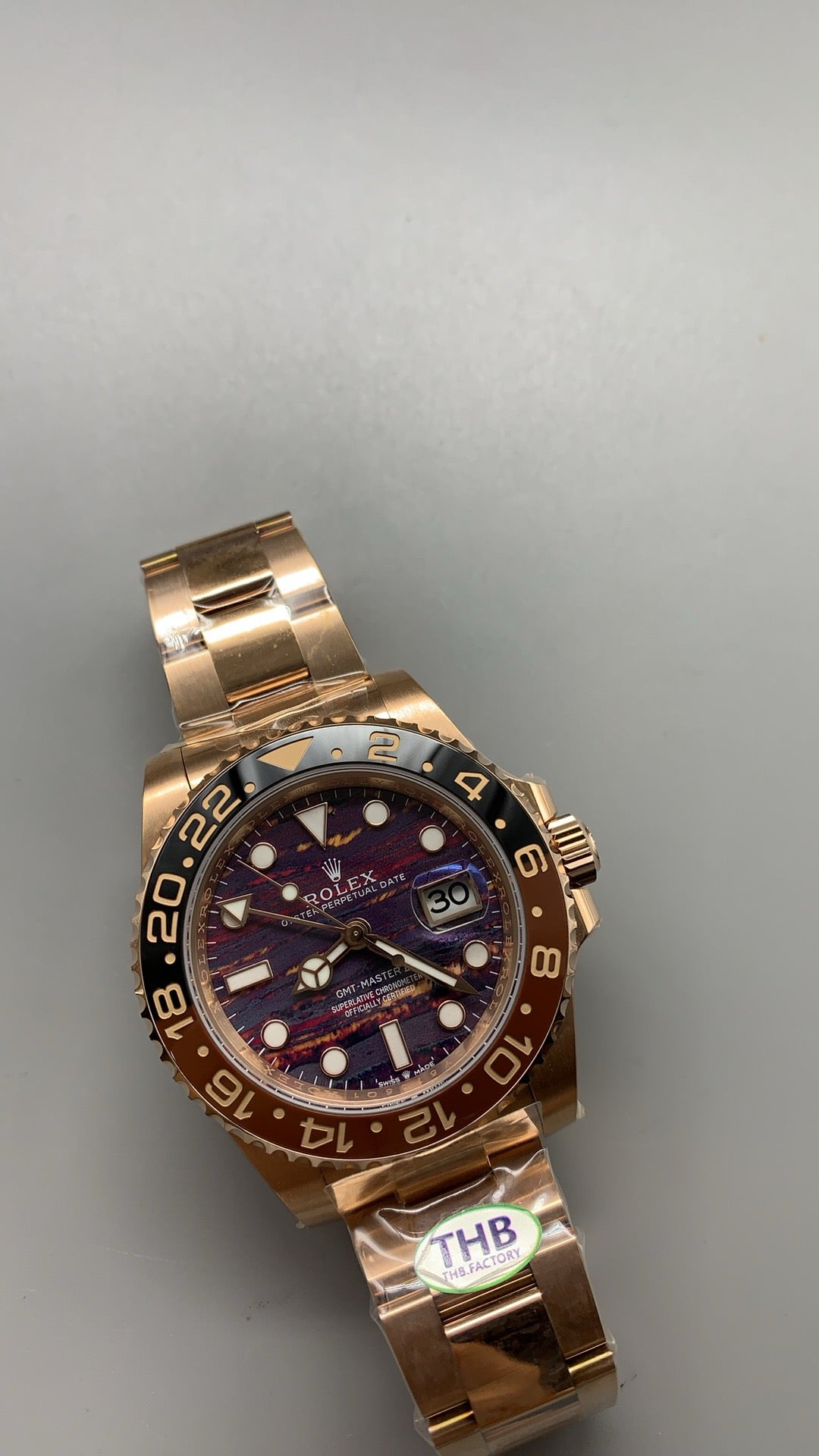 Rolex GMT-Master II 40MM | หน้าปัดลายก้อนเมฆ | ตัวเรือนสแตนเลสเคลือบสีโรสโกลด์ PVD | กลไกอัตโนมัติ Cal.3285