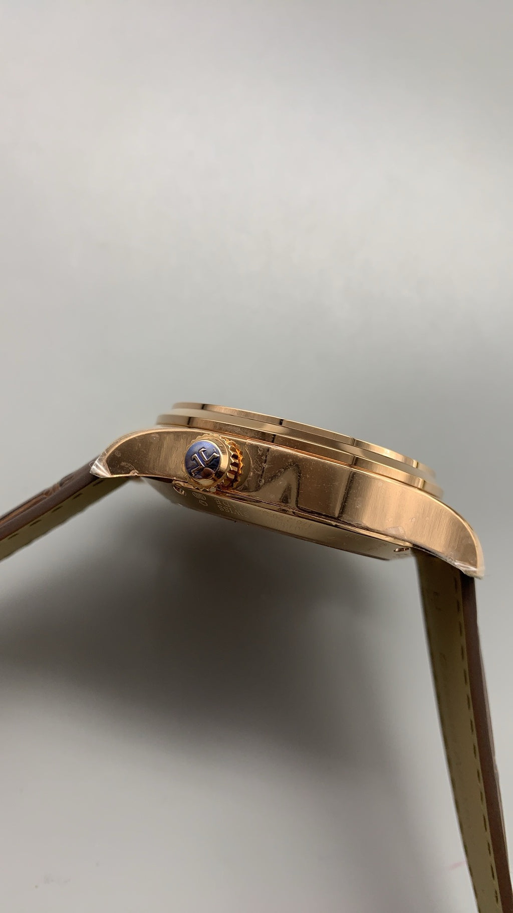 Jaeger-LeCoultre Polaris Chronograph WT | 44MM | ตัวเรือนสแตนเลสสตีลเคลือบสีโรสโกลด์ | ฟังก์ชันจับเวลา + เวลาโลก | หน้าปัดสีดำ | สายหนังจระเข้สีน้ำตาล | กลไกอัตโนมัติ Cal.752A