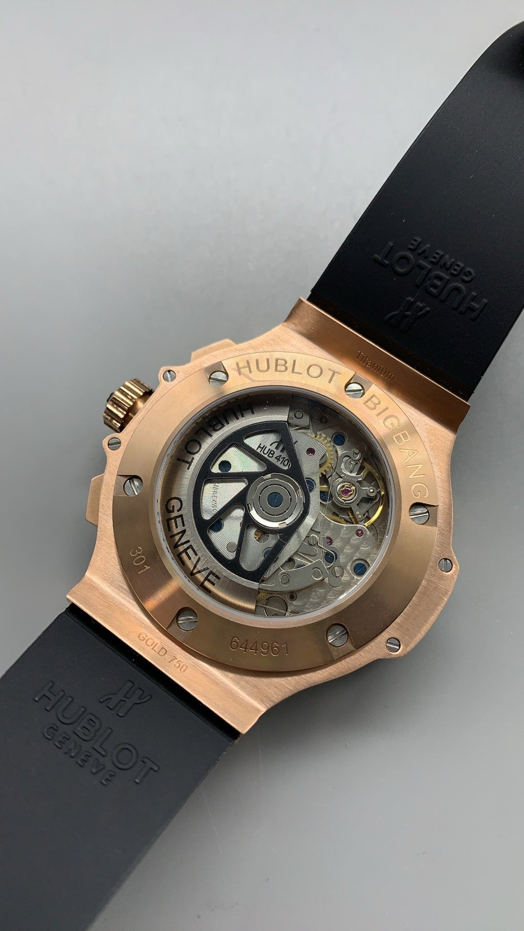 Hublot Big Bang Chronograph | 44MM | ตัวเรือนสแตนเลสสตีลเคลือบสีโรสโกลด์แบบ PVD | หน้าปัดสเกเลตัน | จับเวลา Chronograph | กลไกอัตโนมัติ HUB4100