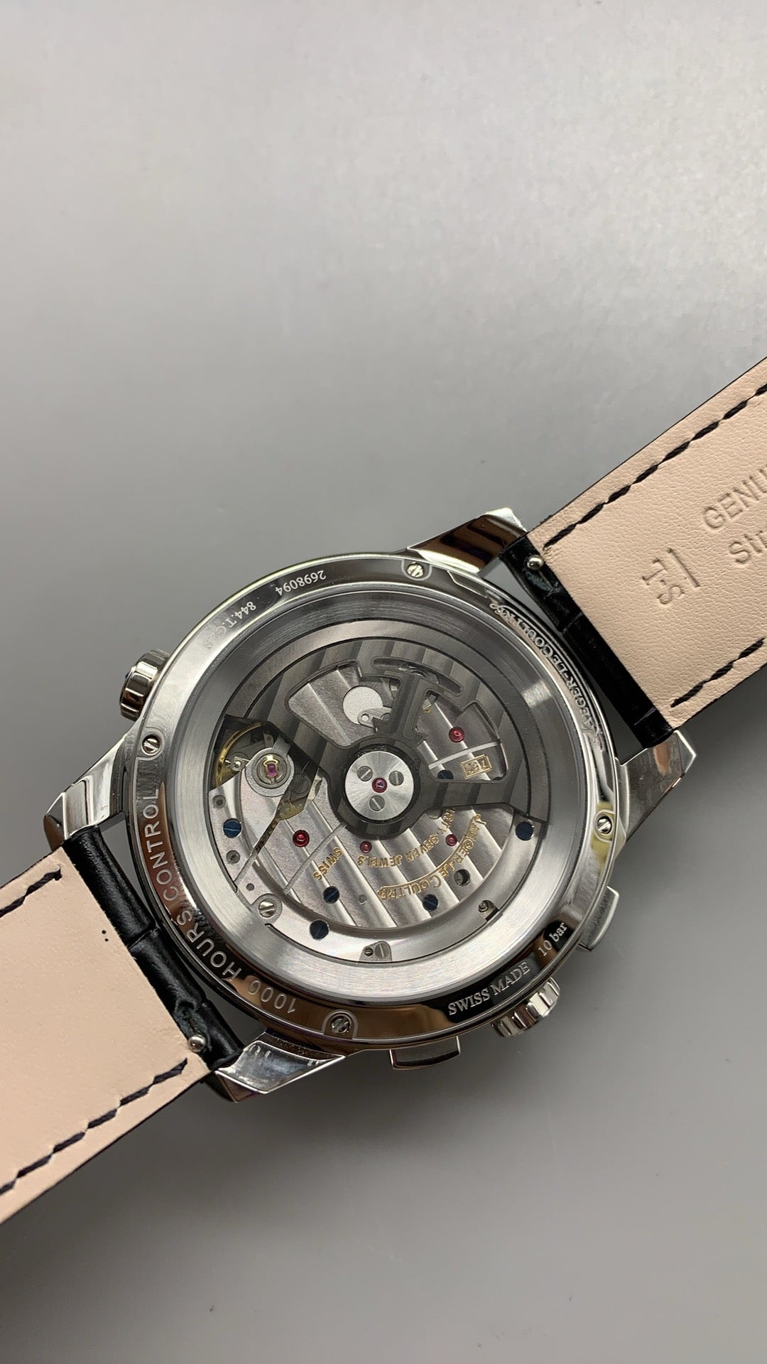 Jaeger-LeCoultre Polaris Chronograph WT | 44MM | ตัวเรือนสแตนเลสสตีล | ฟังก์ชันจับเวลา + เวลาโลก | หน้าปัดสีดำ | สายหนังจระเข้สีดำ | กลไกอัตโนมัติ Cal.752A