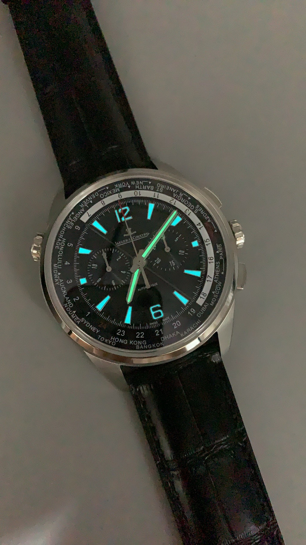 Jaeger-LeCoultre Polaris Chronograph WT | 44MM | ตัวเรือนสแตนเลสสตีล | ฟังก์ชันจับเวลา + เวลาโลก | หน้าปัดสีดำ | สายหนังจระเข้สีดำ | กลไกอัตโนมัติ Cal.752A