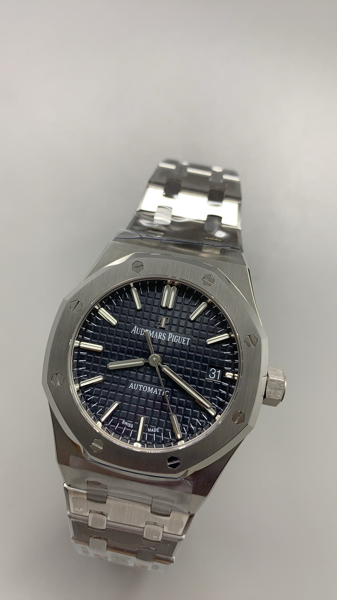 Audemars Piguet Royal Oak 15450ST | 37MM | ตัวเรือนสแตนเลสสตีล | หน้าปัดสีน้ำเงิน | กลไกอัตโนมัติ Cal.3120