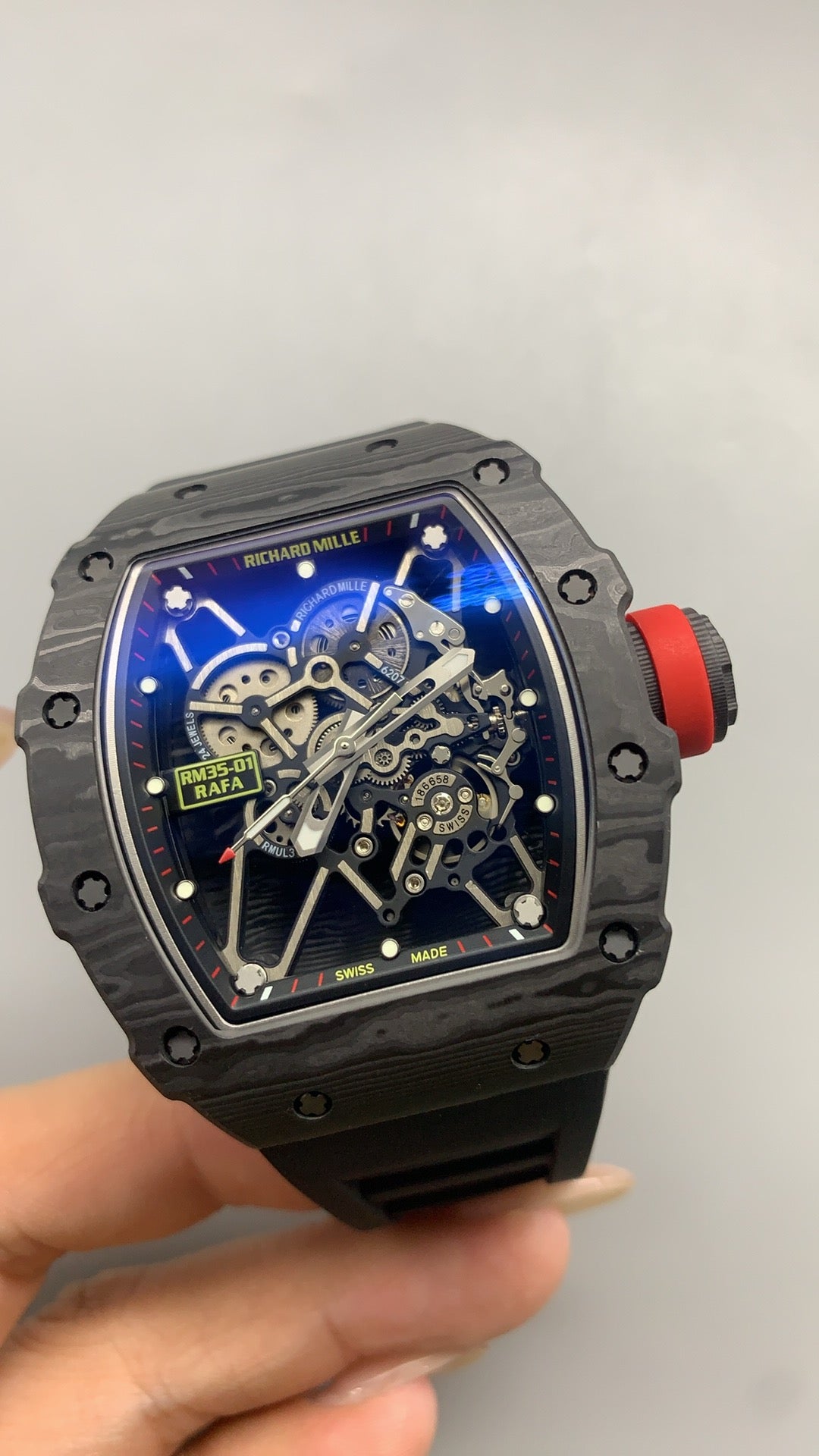 Richard Mille RM35-01 | 42MM | ตัวเรือนคาร์บอนไฟเบอร์ NTPT + โครงไทเทเนียม | หน้าปัดสเกเลตัน | กลไกไขลานมือ RMUL3