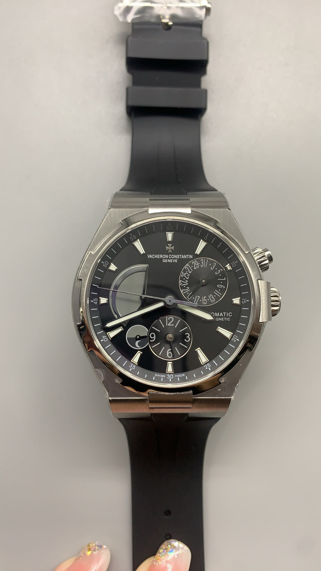 Vacheron Constantin Overseas Chronograph 47450 | 42MM | ตัวเรือนสแตนเลสสตีล | ฟังก์ชันจับเวลา | หน้าปัดสีน้ำเงิน | กลไกอัตโนมัติ Cal.1137