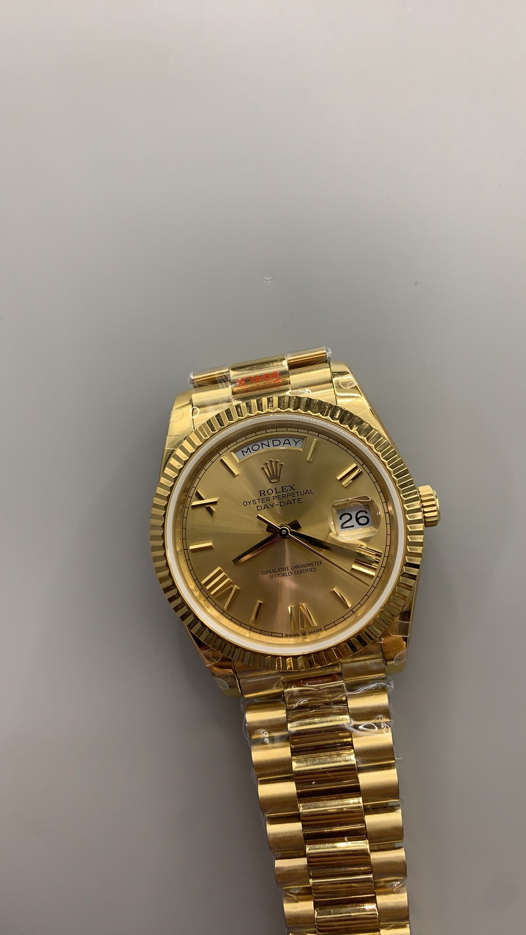 Rolex Day-Date 40MM | หน้าปัดเลขโรมัน | ตัวเรือนสแตนเลสเคลือบสีทอง PVD | กลไกอัตโนมัติ Cal.3255