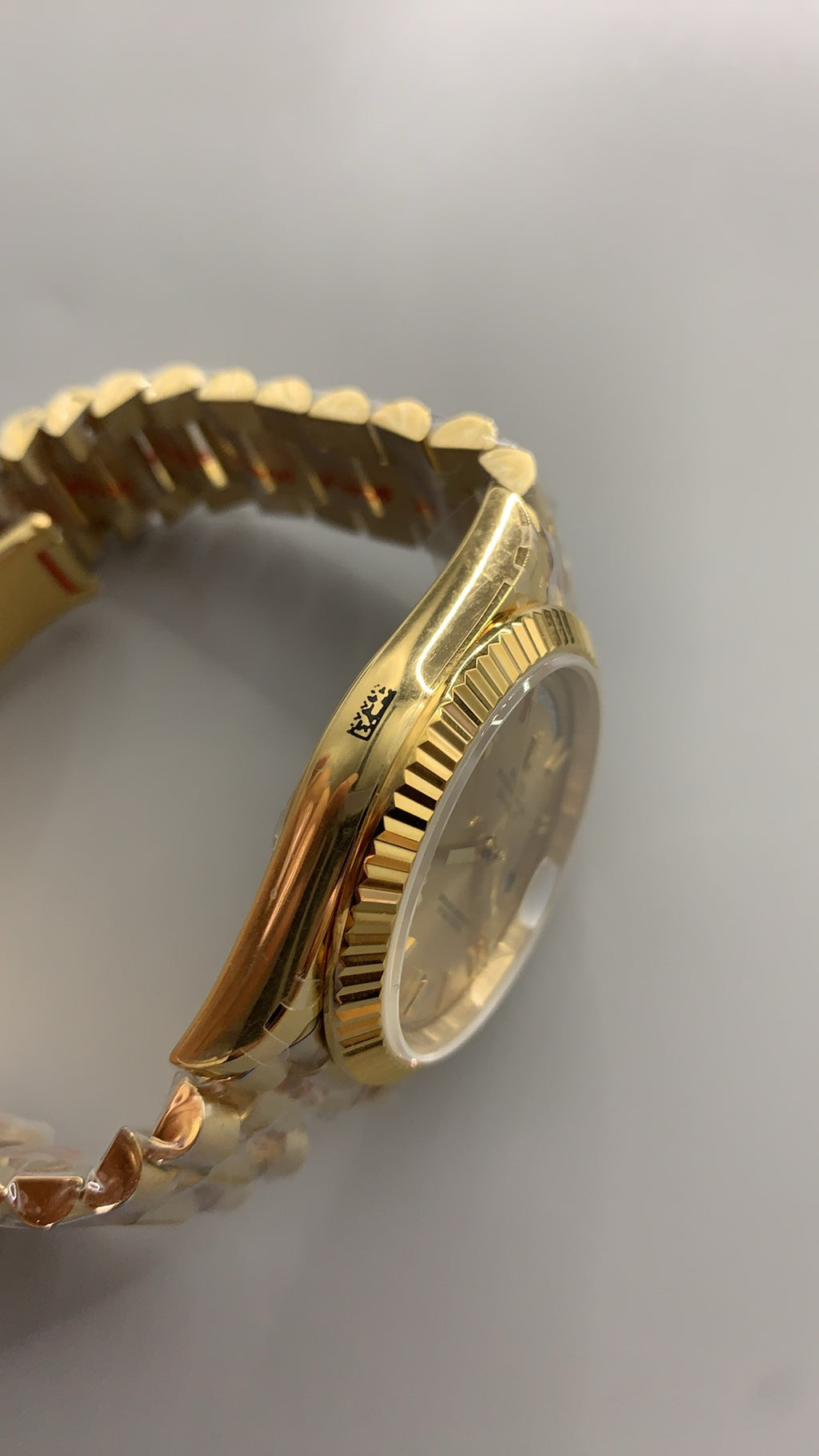 Rolex Day-Date 40MM | หน้าปัดเลขโรมัน | ตัวเรือนสแตนเลสเคลือบสีทอง PVD | กลไกอัตโนมัติ Cal.3255