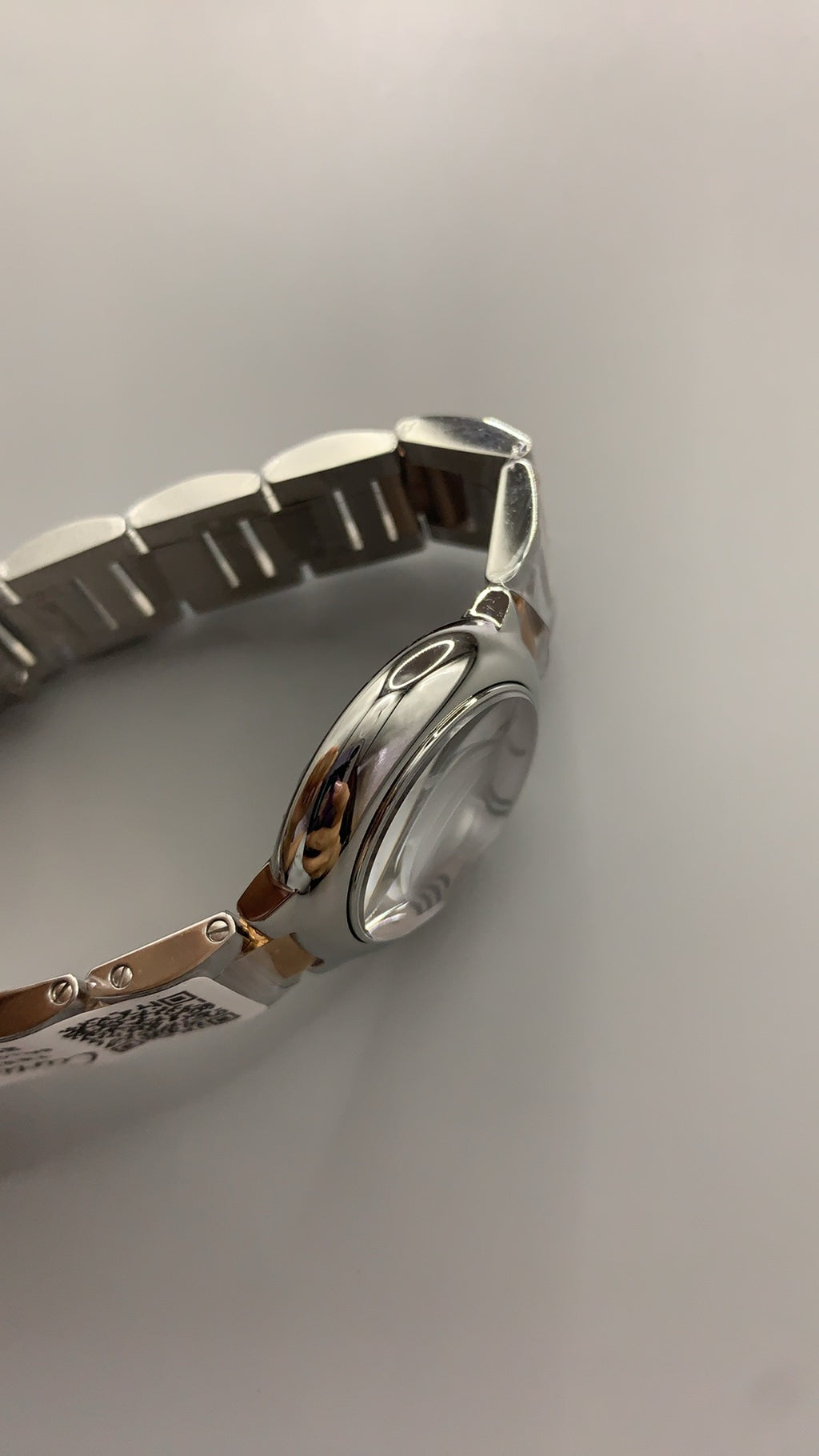 Cartier Ballon Bleu de Cartier | ขนาด 28 มม. | หน้าปัดเปลือกหอย | สองกษัตริย์ (สแตนเลสสตีล+สีโรสโกลด์) | ควอตซ์ (Quartz)