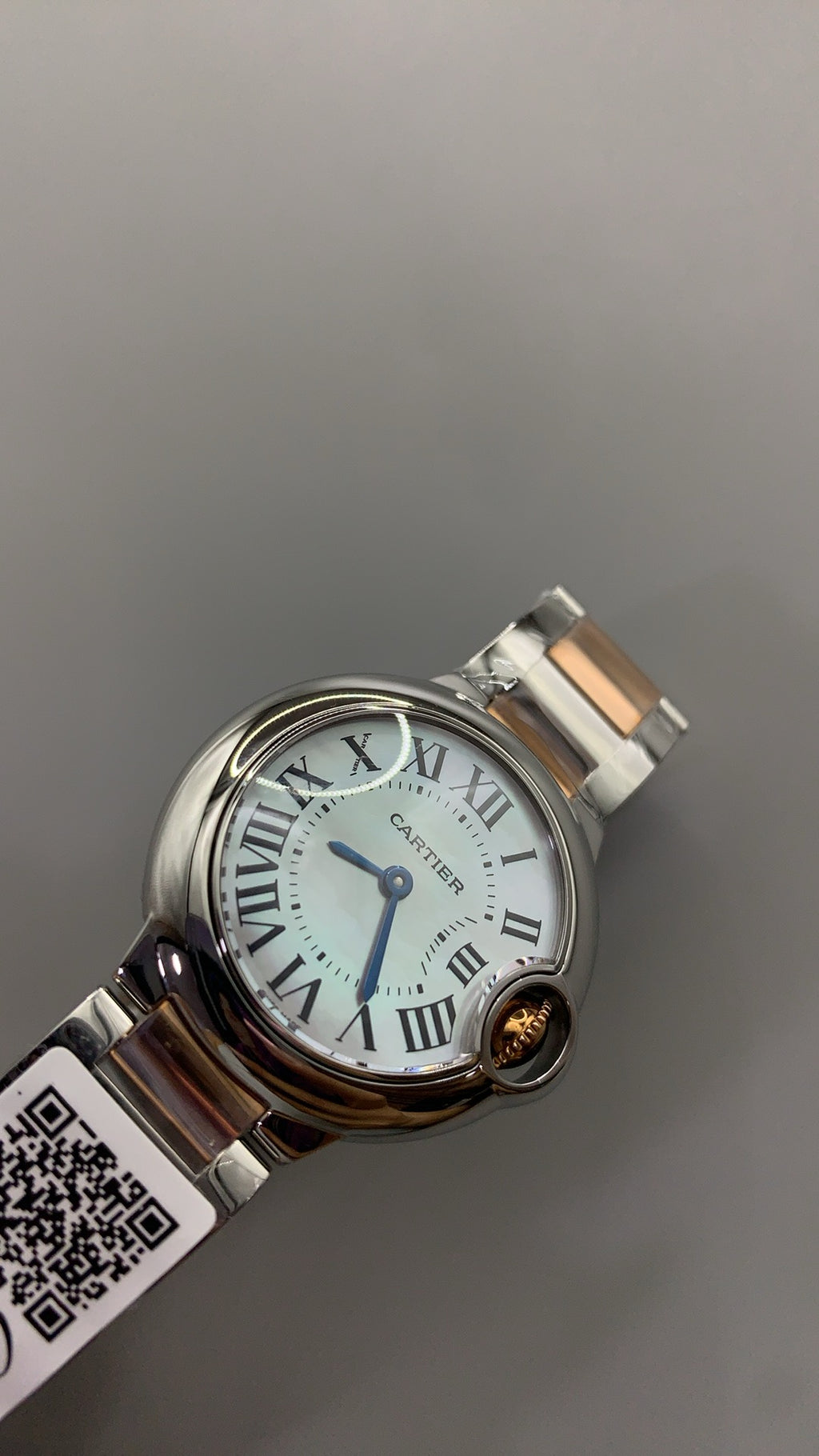 Cartier Ballon Bleu de Cartier | ขนาด 28 มม. | หน้าปัดเปลือกหอย | สองกษัตริย์ (สแตนเลสสตีล+สีโรสโกลด์) | ควอตซ์ (Quartz)