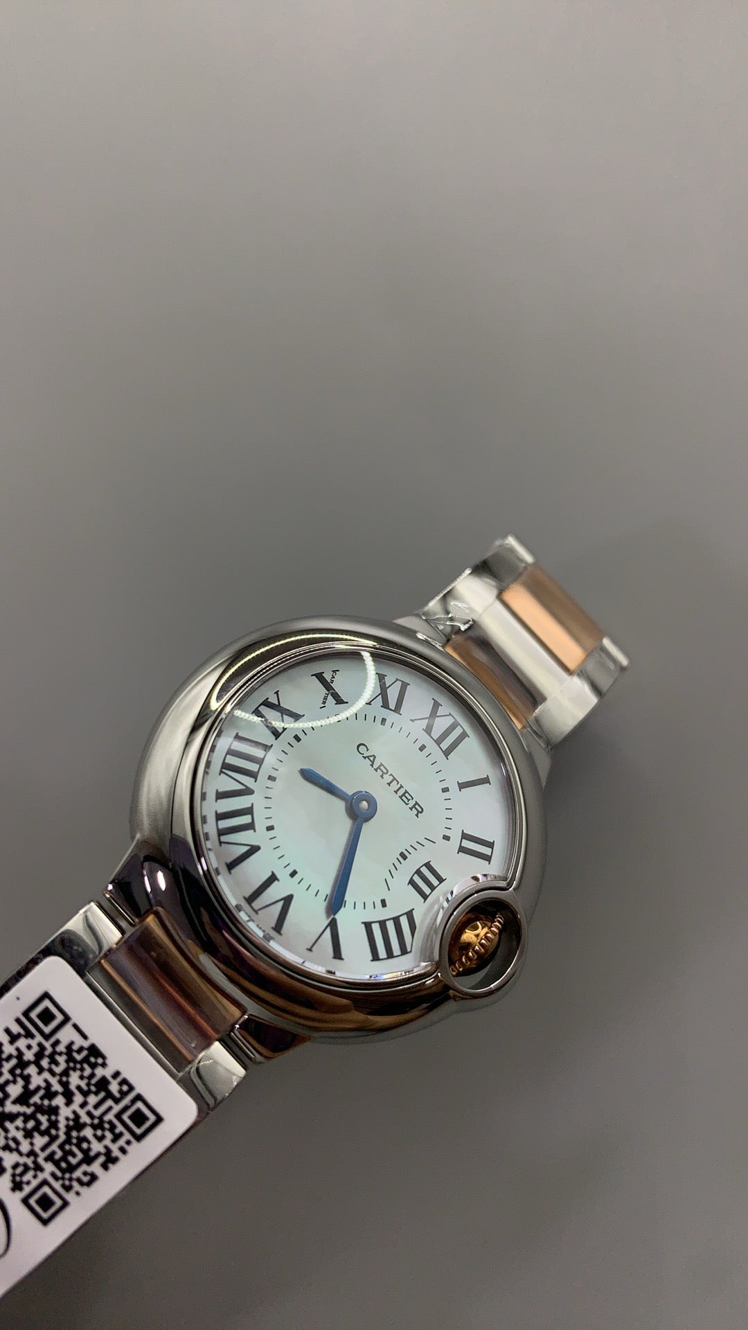 Cartier Ballon Bleu de Cartier | ขนาด 28 มม. | หน้าปัดเปลือกหอย | สองกษัตริย์ (สแตนเลสสตีล+สีโรสโกลด์) | ควอตซ์ (Quartz)