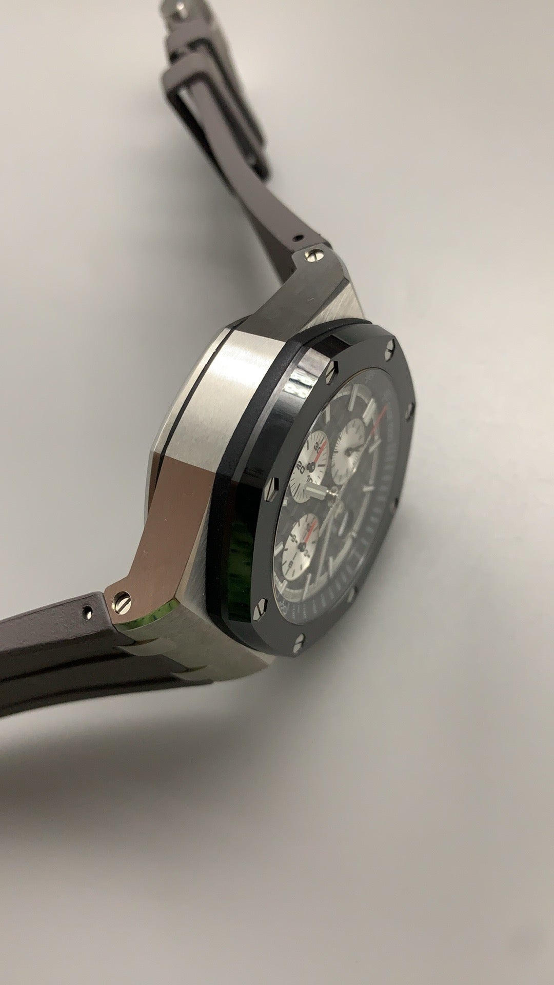 Audemars Piguet Royal Oak Offshore 26420ST | 43MM | Stainless Steel Case | Grey Dial | Chronograph | Automatic Caliber 4401