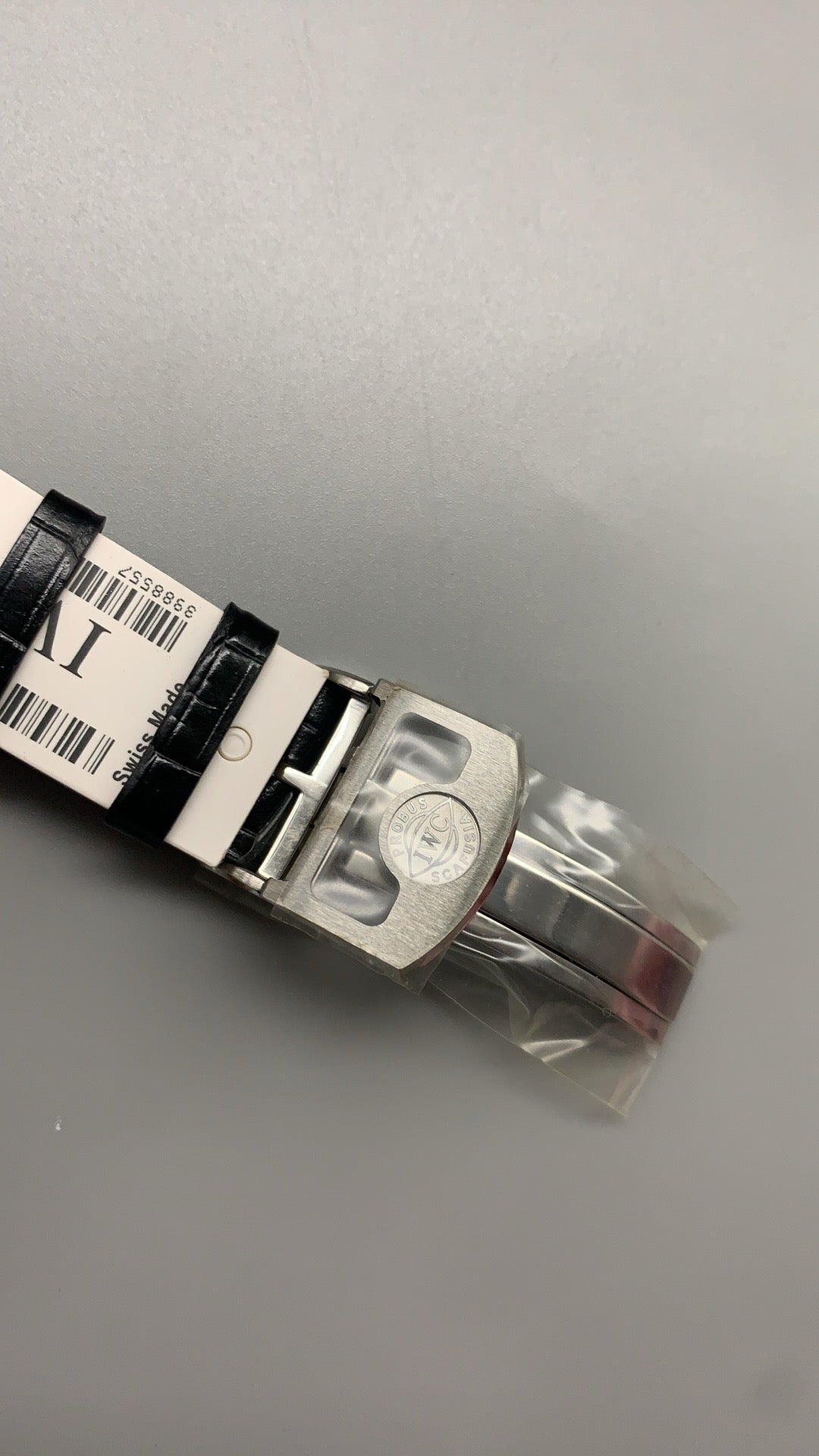 IWC Portugieser Perpetual Calendar 44 | 44.2MM | ตัวเรือนสแตนเลสสตีล | ปฏิทินถาวร + พลังงานสำรอง 7 วัน | หน้าปัดสีเขียว | สายหนังจระเข้สีดำ | กลไกอัตโนมัติ Cal.52610