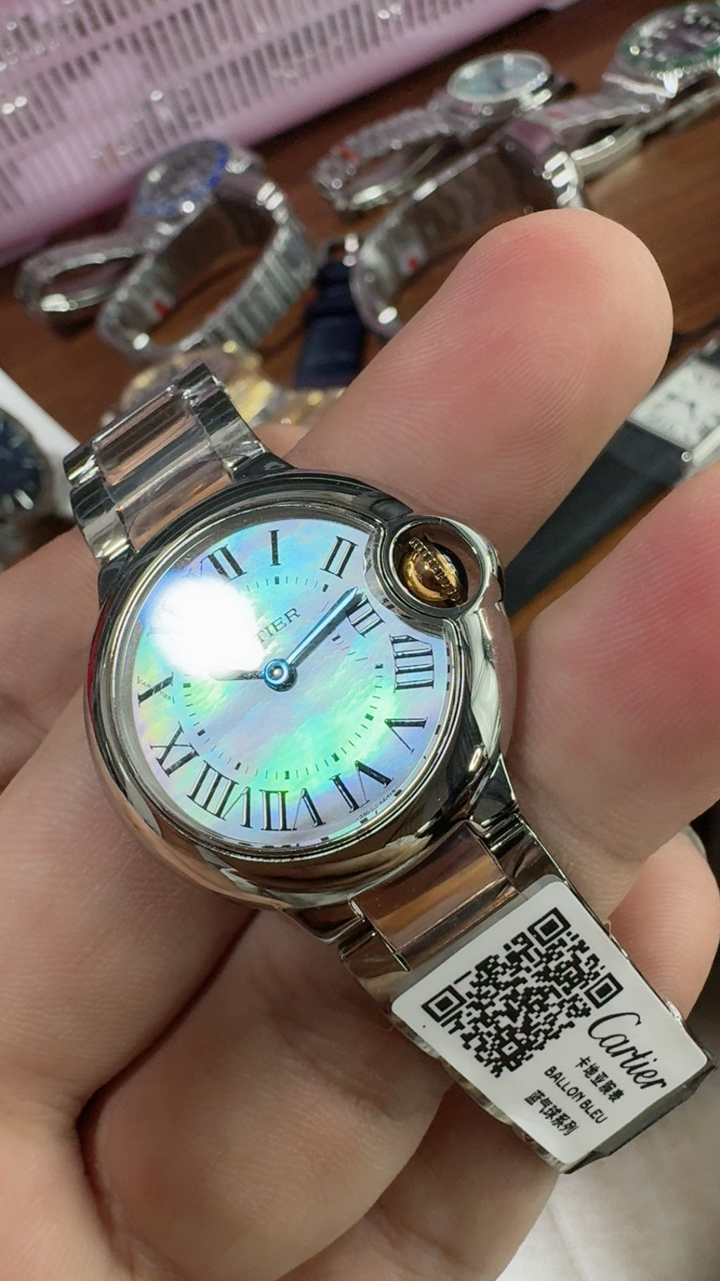 Cartier Ballon Bleu de Cartier | ขนาด 28 มม. | หน้าปัดเปลือกหอย | สองกษัตริย์ (สแตนเลสสตีล+สีโรสโกลด์) | ควอตซ์ (Quartz)