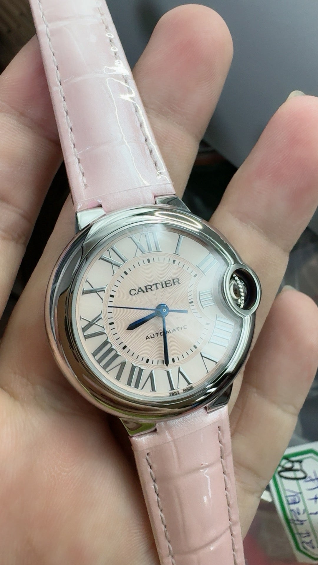 Cartier Ballon Bleu de Cartier | ขนาด 33 มม. | หน้าปัดสีชมพู | อัตโนมัติ