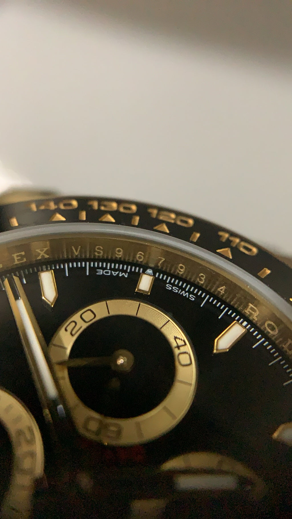 Rolex Daytona 40MM | หน้าปัดสีดำ | ตัวเรือนสแตนเลสเคลือบสีทอง PVD | กลไกอัตโนมัติ Cal.4131