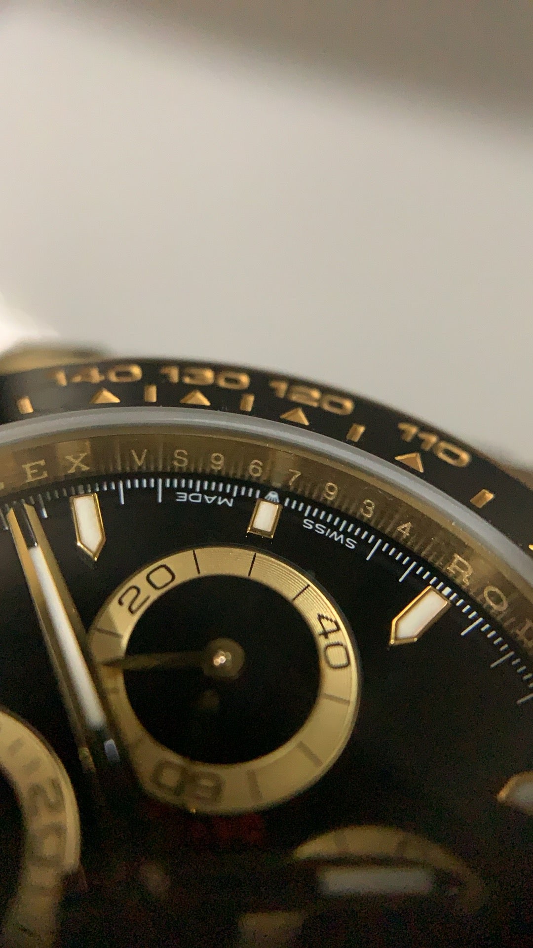 Rolex Daytona 40MM | หน้าปัดสีดำ | ตัวเรือนสแตนเลสเคลือบสีทอง PVD | กลไกอัตโนมัติ Cal.4131