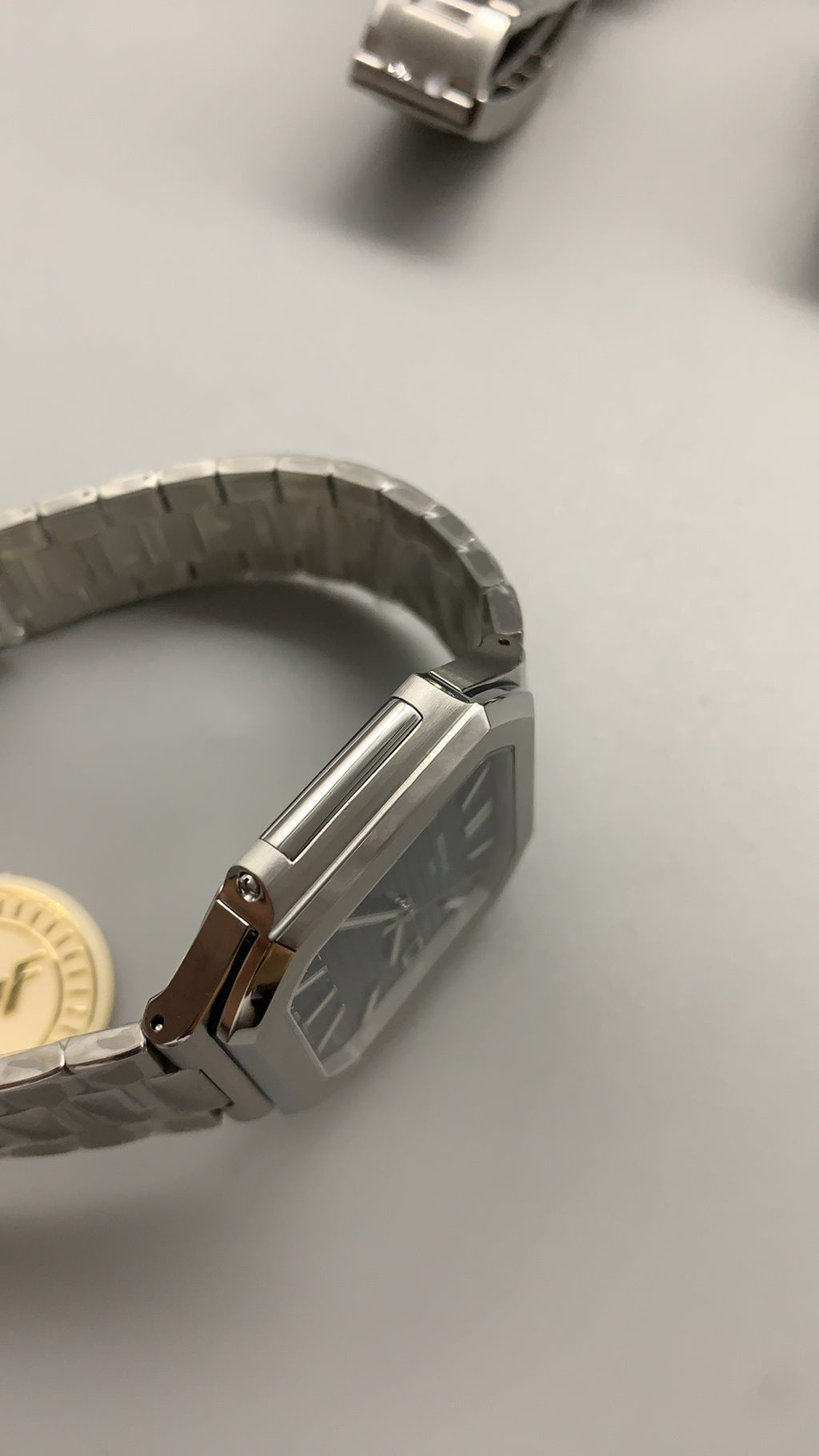 Patek Philippe Nautilus 5821 | 41MM | หน้าปัดสีน้ำเงินซันเรย์ | ตัวเรือนสแตนเลสสตีล | กลไกอัตโนมัติ Cal.26-330