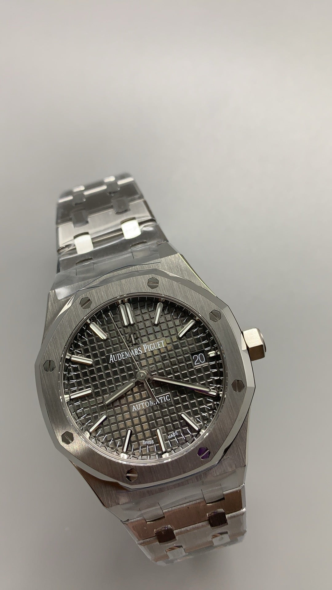 Audemars Piguet Royal Oak 15450ST | 37MM | ตัวเรือนสแตนเลสสตีล | หน้าปัดสีเทา | กลไกอัตโนมัติ Cal.3120