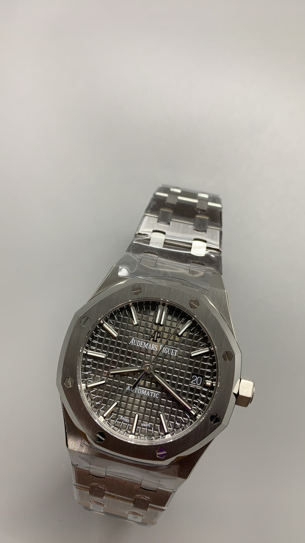 Audemars Piguet Royal Oak 15450ST | 37MM | ตัวเรือนสแตนเลสสตีล | หน้าปัดสีเทา | กลไกอัตโนมัติ Cal.3120