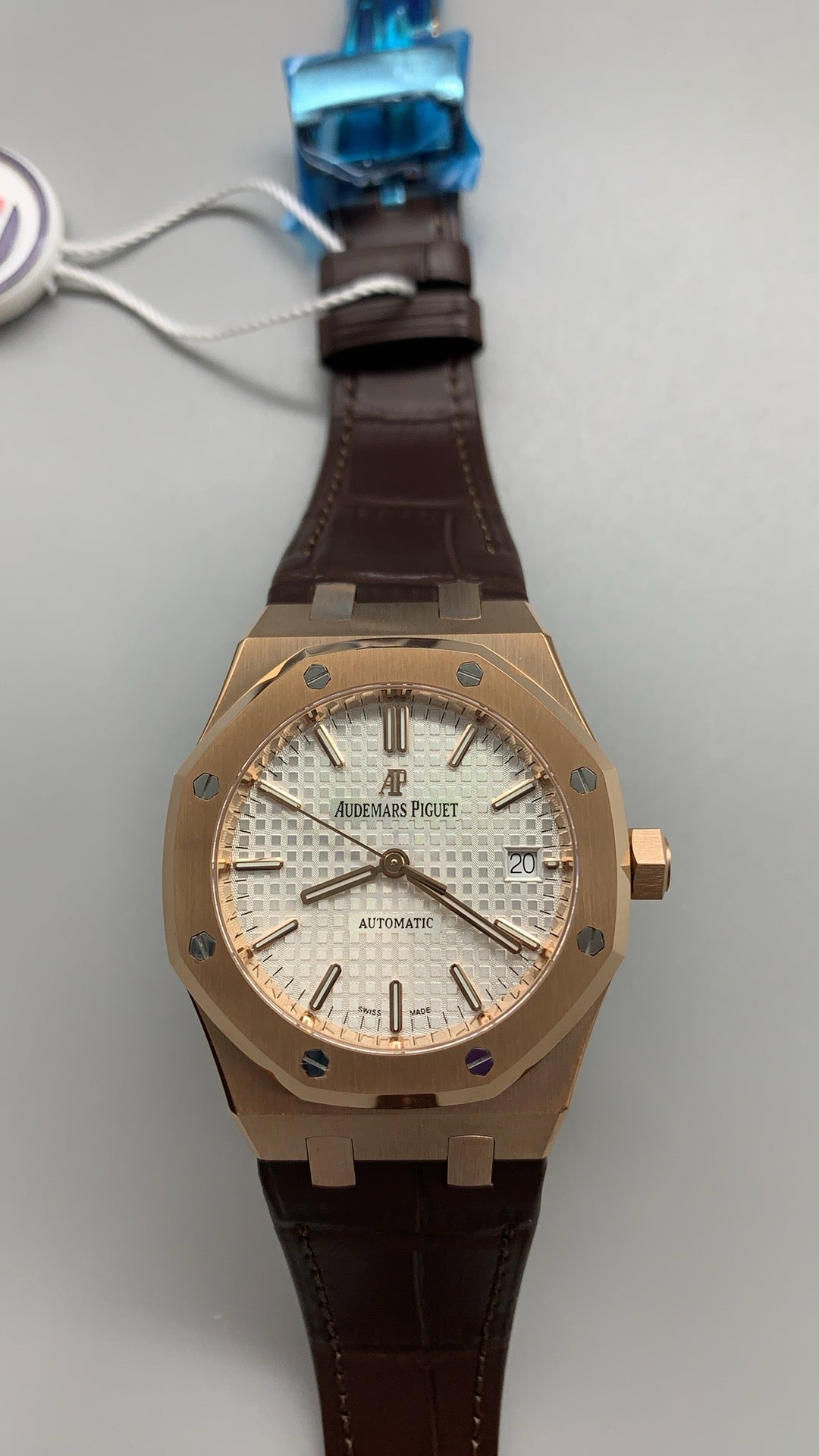 Audemars Piguet Royal Oak 15450 | 37MM | ตัวเรือนสแตนเลสสตีลเคลือบสีโรสโกลด์แบบ PVD | หน้าปัดสีขาว | สายหนัง | กลไกอัตโนมัติ Cal.3120