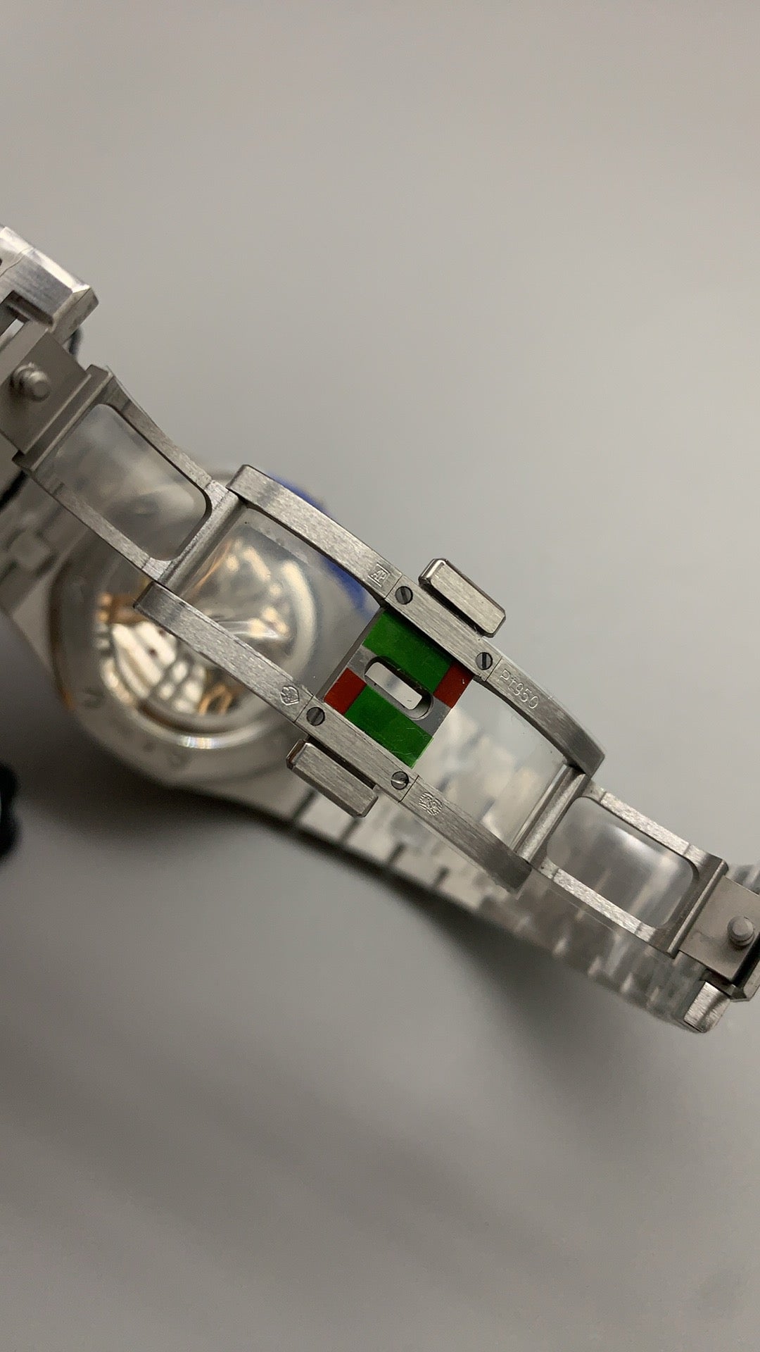 Audemars Piguet Royal Oak 16202ST | 39MM | ตัวเรือนสแตนเลสสตีล | หน้าปัดสีเขียวออโรร่า (Aurora Green) | กลไกอัตโนมัติ Cal.7121