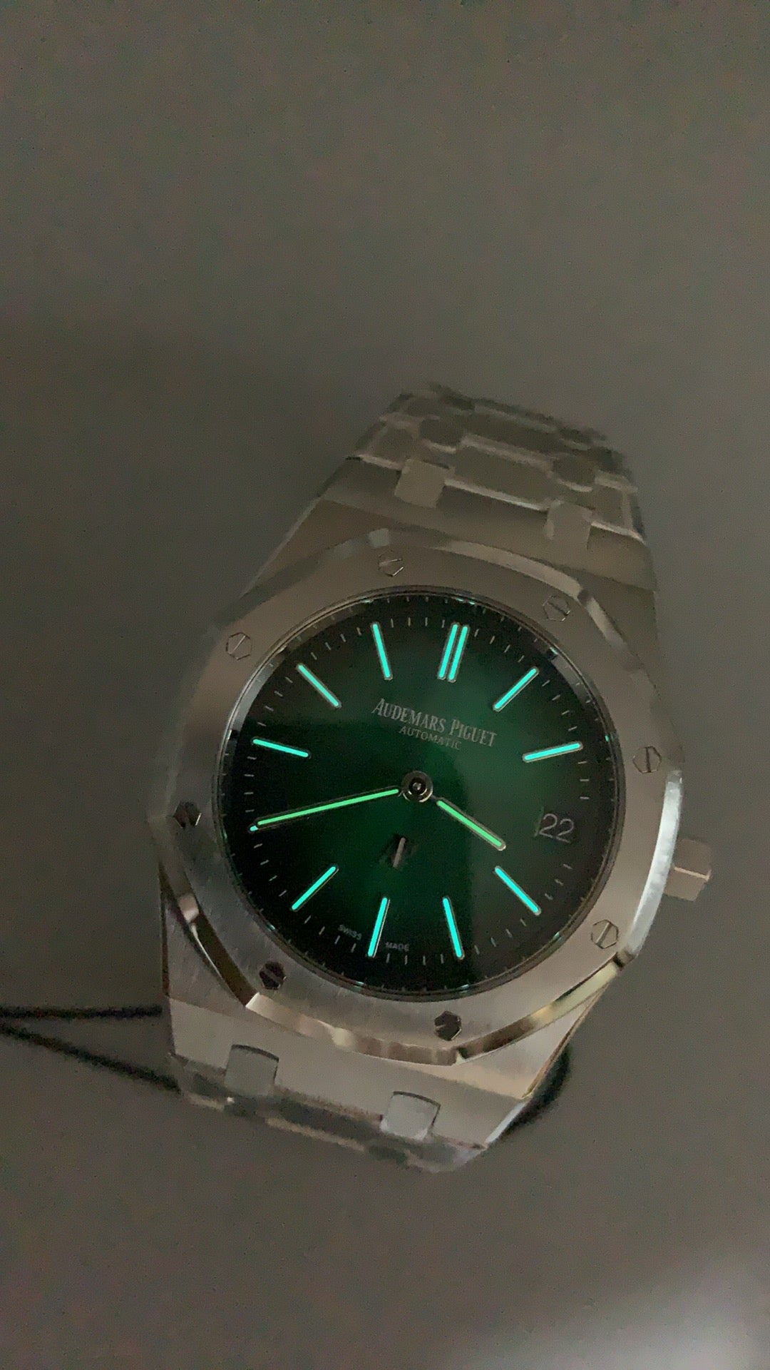 Audemars Piguet Royal Oak 16202ST | 39MM | ตัวเรือนสแตนเลสสตีล | หน้าปัดสีเขียวออโรร่า (Aurora Green) | กลไกอัตโนมัติ Cal.7121