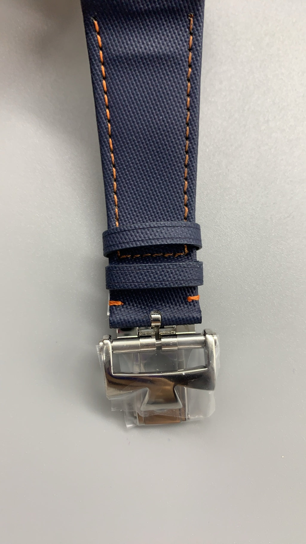 Vacheron Constantin Overseas Chronograph 5500V | 42.5MM | ตัวเรือนสแตนเลสสตีล | ฟังก์ชันจับเวลา | หน้าปัดสีน้ำเงิน | กลไกอัตโนมัติ Cal.5200