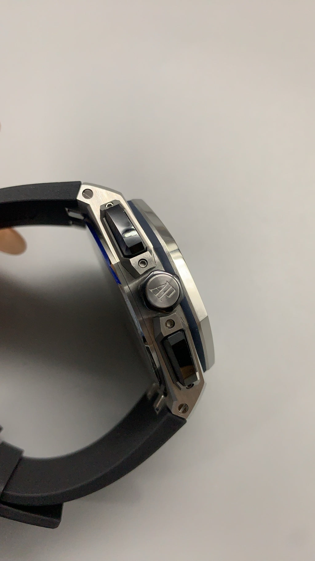 Audemars Piguet Royal Oak Offshore 26420ST | 43MM | Stainless Steel Case | Blue Dial | Chronograph | Automatic Caliber 4401