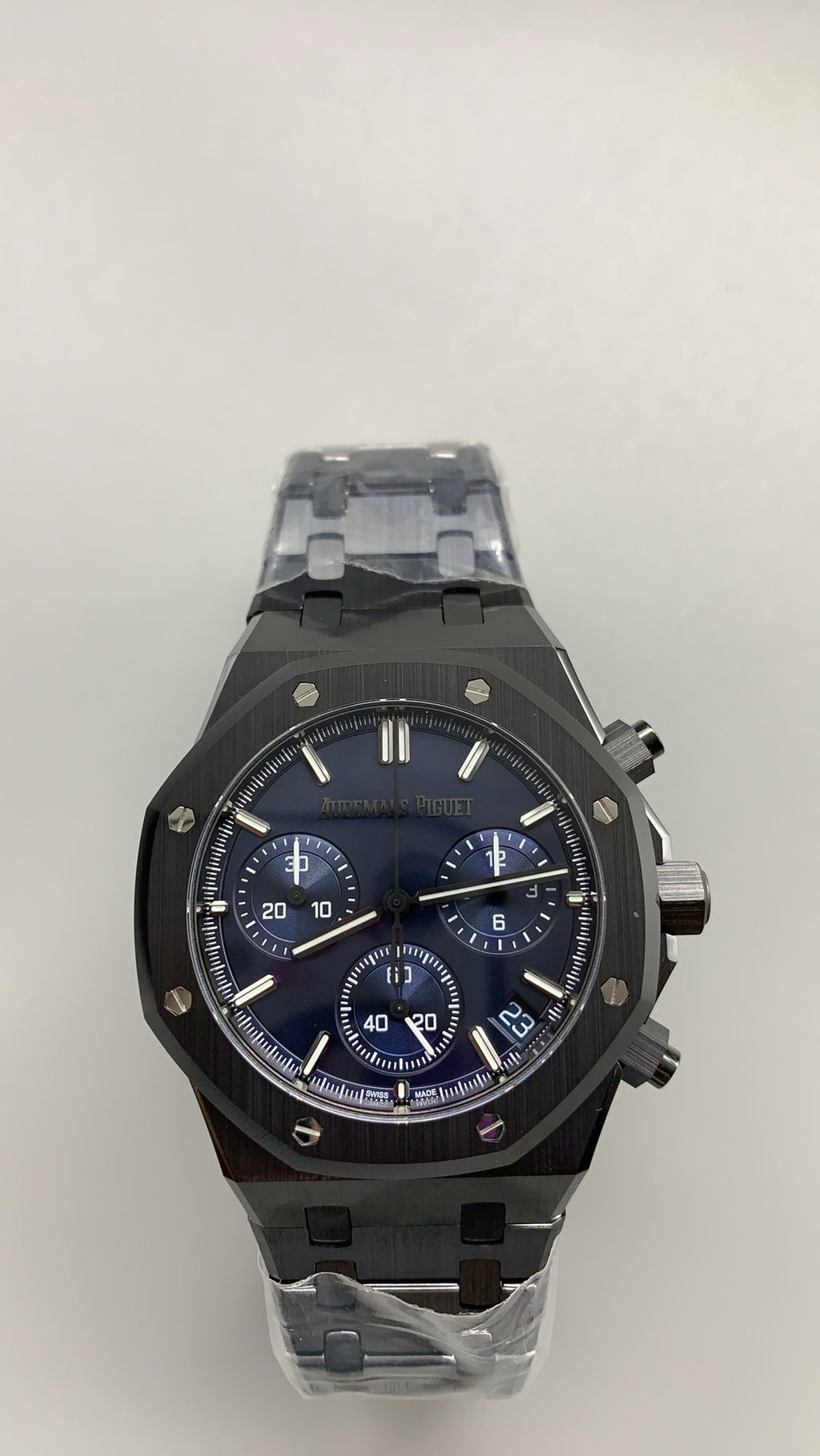 Audemars Piguet Royal Oak Offshore 26240CE | 43MM | Ceramic Case | Latest Model | Chronograph | Automatic Movement Cal.4401