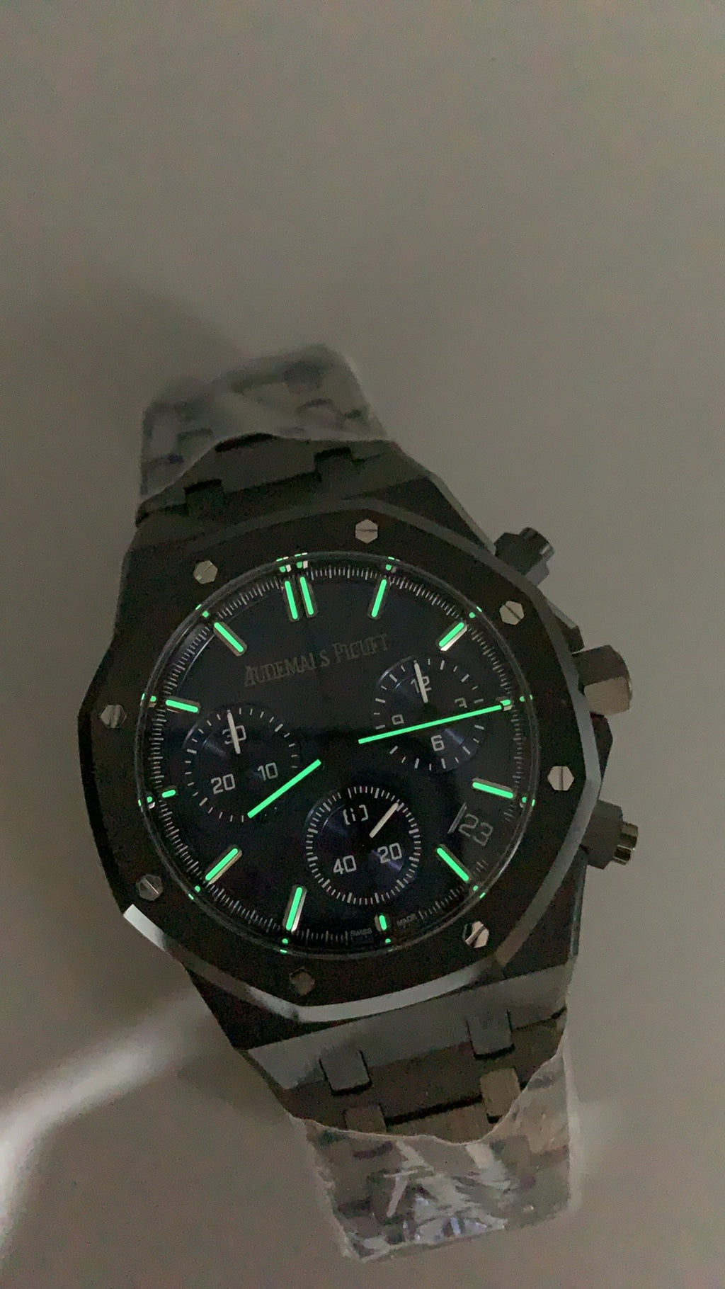 Audemars Piguet Royal Oak Offshore 26240CE | 43MM | Ceramic Case | Latest Model | Chronograph | Automatic Movement Cal.4401