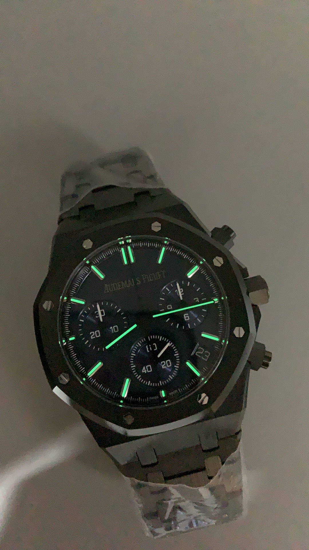 Audemars Piguet Royal Oak Offshore 26240CE | 43MM | Ceramic Case | Latest Model | Chronograph | Automatic Movement Cal.4401