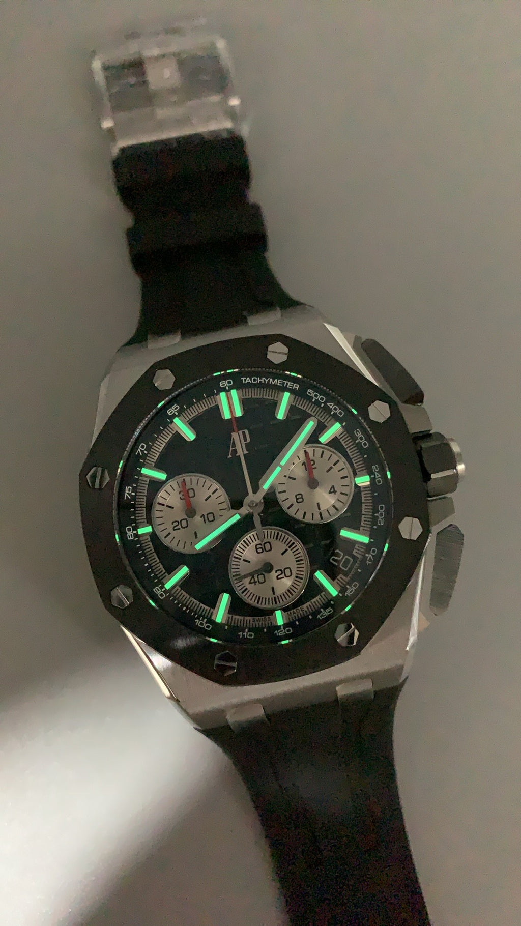 Audemars Piguet Royal Oak 26240CE | 41MM | ตัวเรือนเซรามิกสีดำ | หน้าปัดสีดำ | สายยาง | จับเวลา Chronograph | กลไกอัตโนมัติ Cal.4401