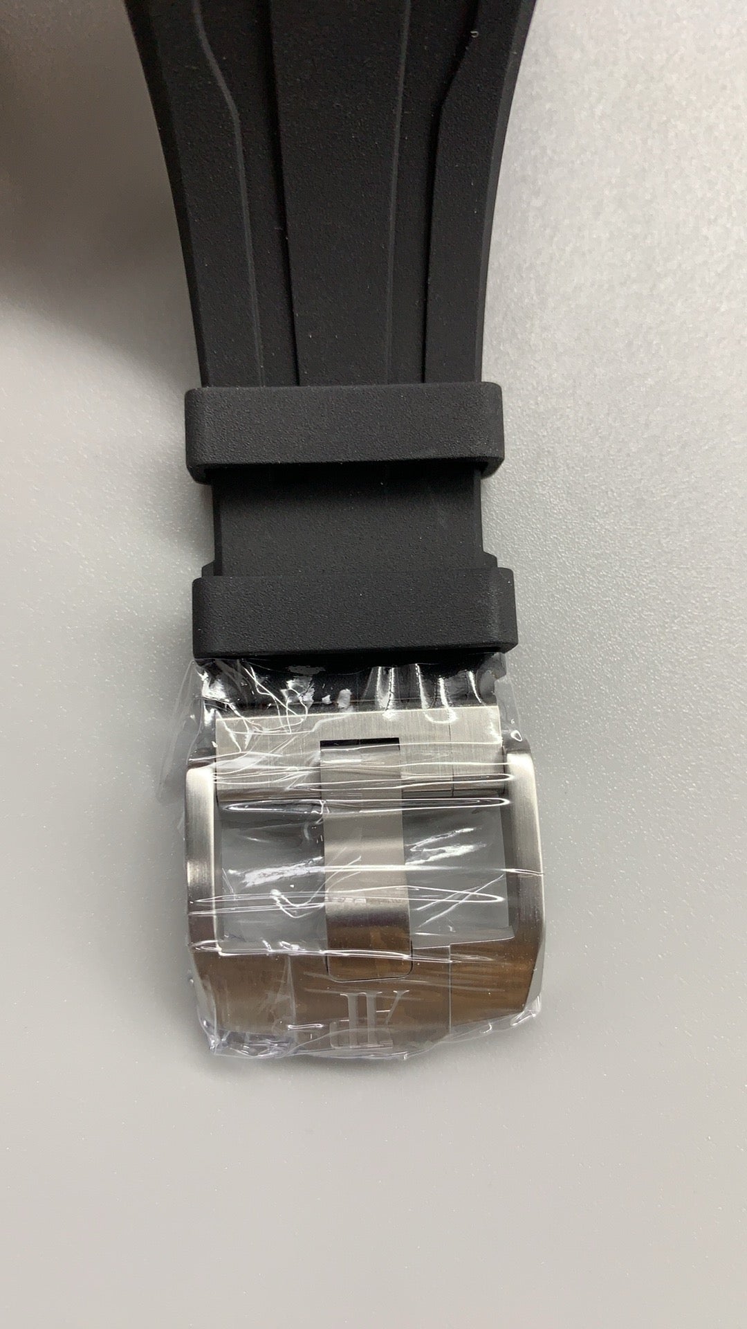 Audemars Piguet Royal Oak 26240CE | 41MM | ตัวเรือนเซรามิกสีดำ | หน้าปัดสีดำ | สายยาง | จับเวลา Chronograph | กลไกอัตโนมัติ Cal.4401