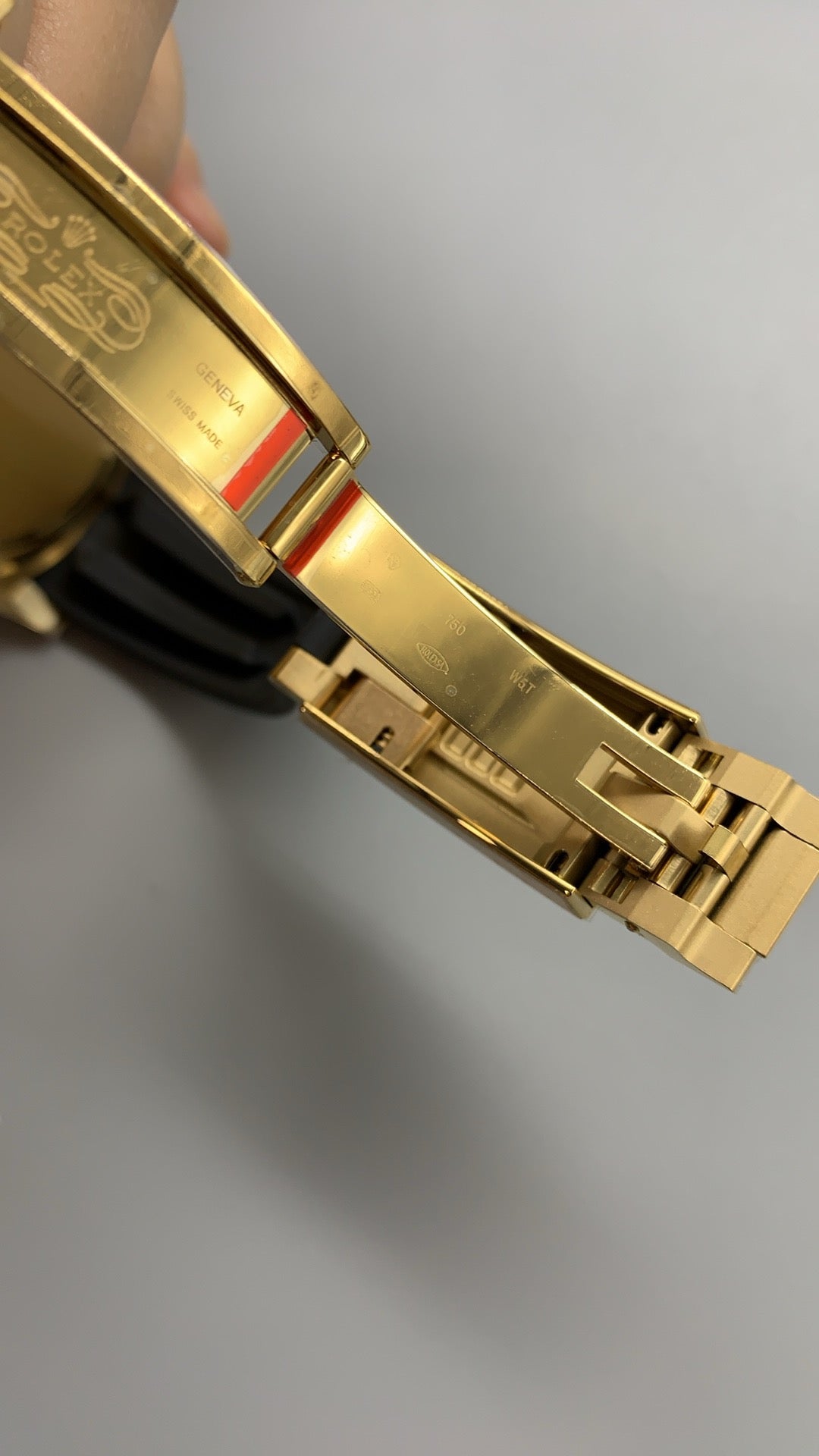 Rolex Yacht-Master 42MM | หน้าปัดสีดำ สปอร์ตหรู | ตัวเรือนสแตนเลสเคลือบสีทอง PVD