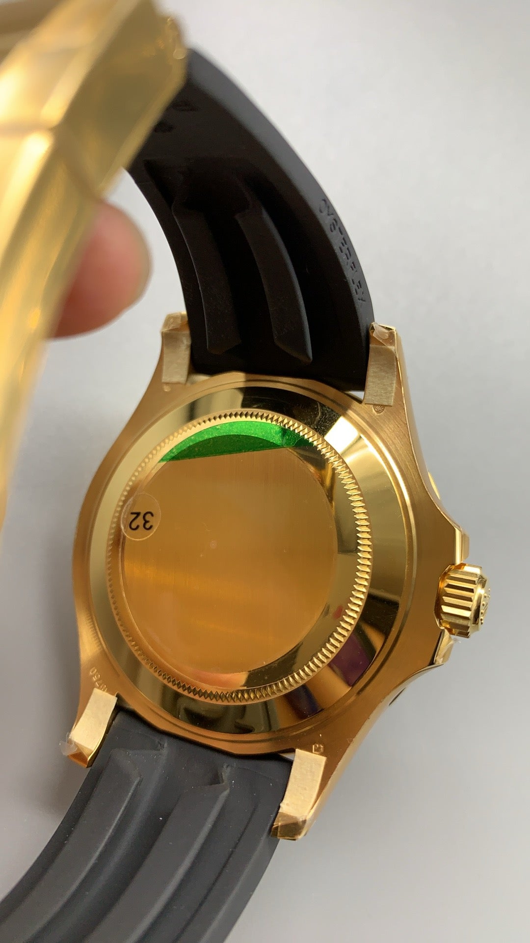 Rolex Yacht-Master 42MM | หน้าปัดสีดำ สปอร์ตหรู | ตัวเรือนสแตนเลสเคลือบสีทอง PVD