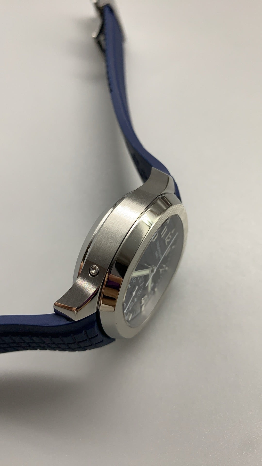 Patek Philippe Aquanaut 5968A | 42.2MM | หน้าปัดสีน้ำเงิน | โครโนกราฟจับเวลา | กลไกอัตโนมัติ Cal.CH 28-520 C