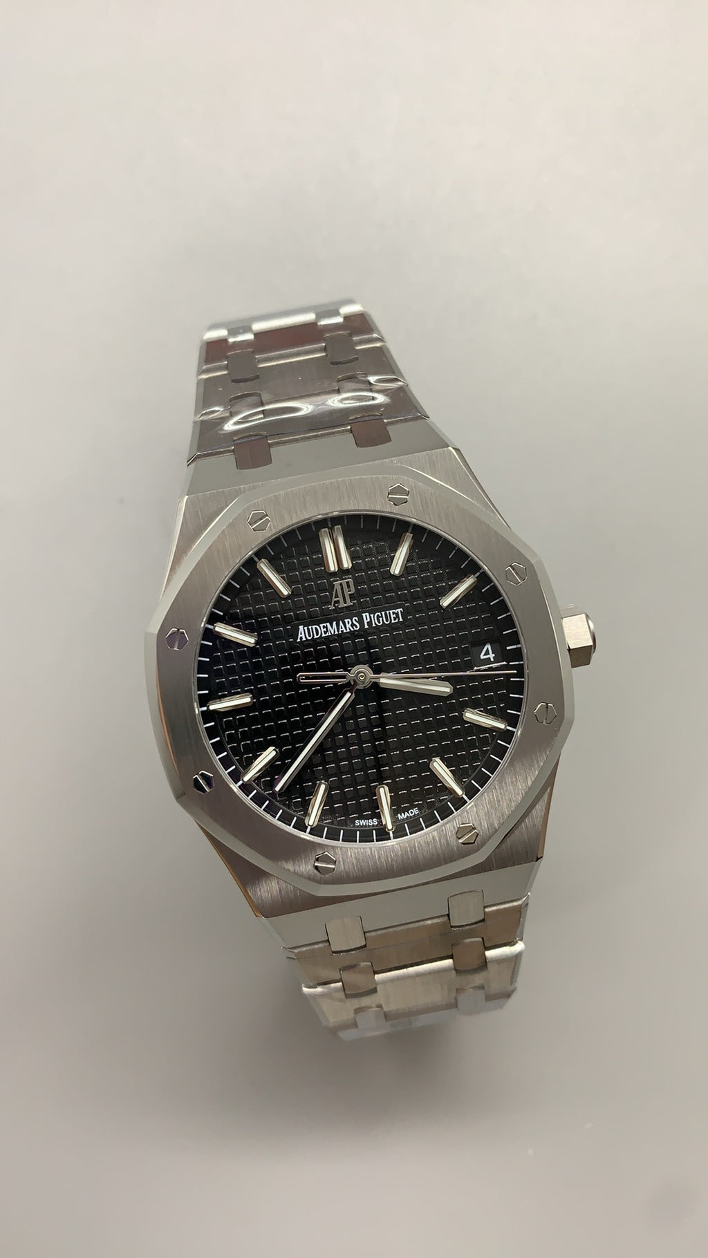 Audemars Piguet Royal Oak 15500ST | 41MM | ตัวเรือนสแตนเลสสตีล | หน้าปัดสีดำ | กลไกอัตโนมัติ Cal.4302