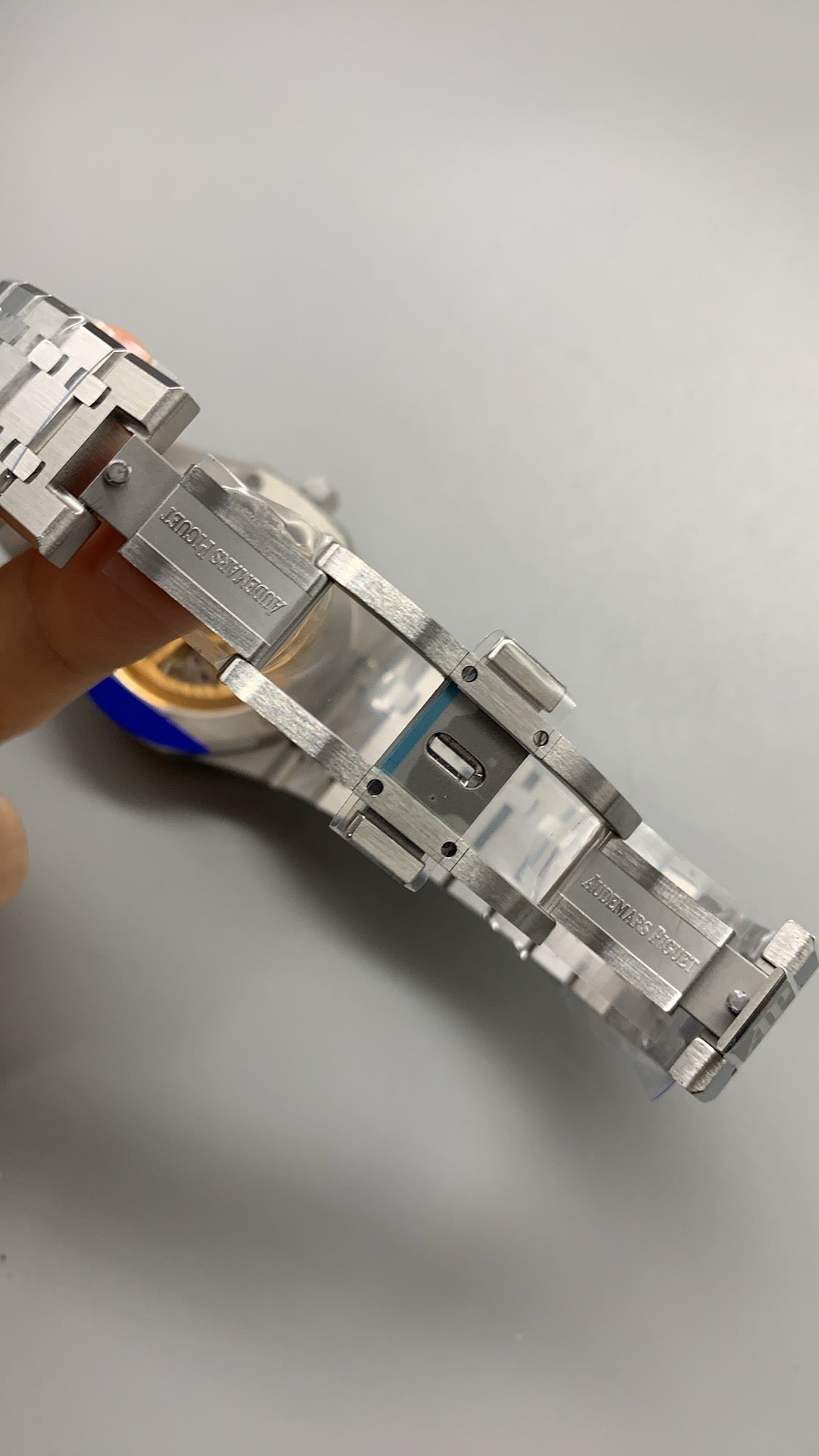 Audemars Piguet Royal Oak 15500ST | 41MM | ตัวเรือนสแตนเลสสตีล | หน้าปัดสีน้ำเงิน | กลไกอัตโนมัติ Cal.4302