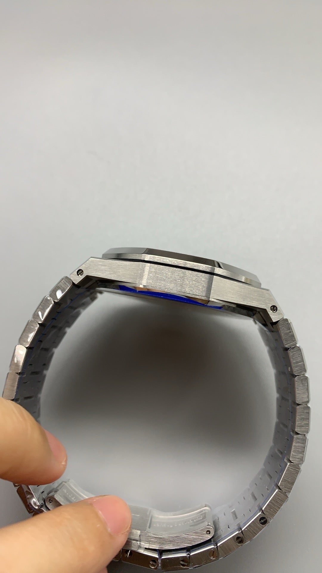 Audemars Piguet Royal Oak 15500ST | 41MM | ตัวเรือนสแตนเลสสตีล | หน้าปัดสีน้ำเงิน | กลไกอัตโนมัติ Cal.4302