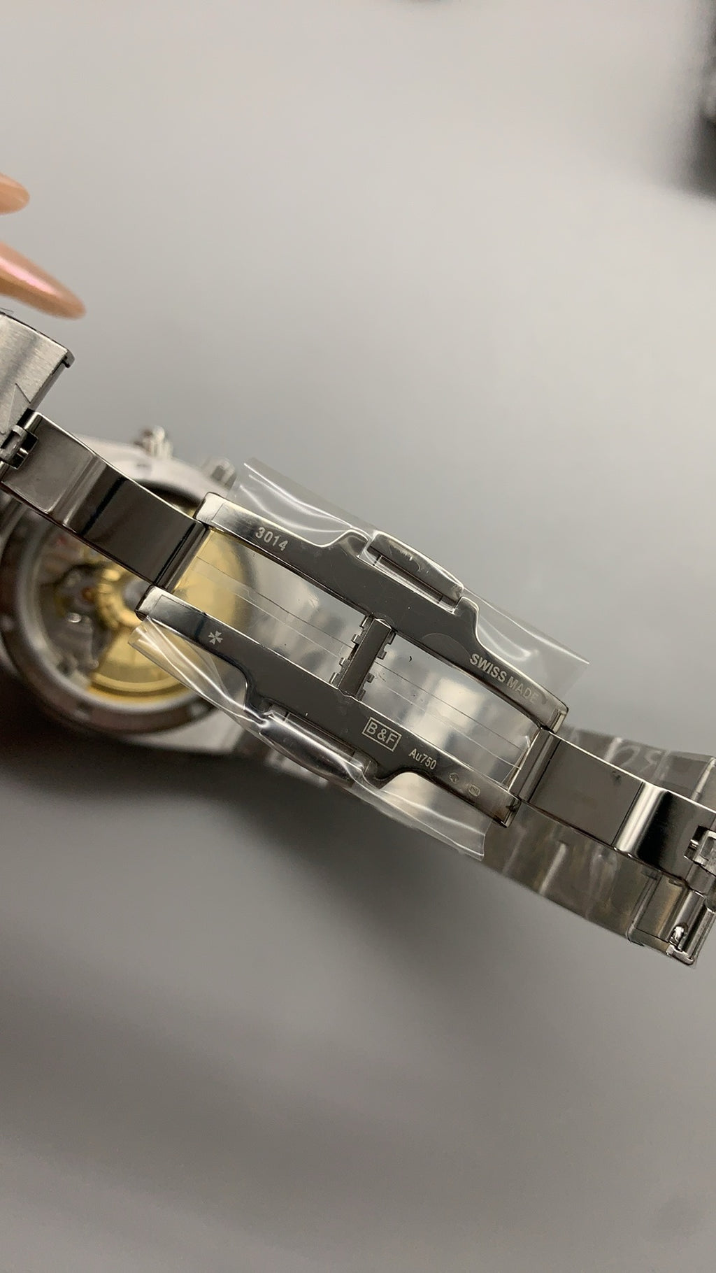 Vacheron Constantin Overseas Dual Time 7900V | 41MM | ตัวเรือนสแตนเลสสตีล | ฟังก์ชันเวลา 2 เขต | หน้าปัดสีน้ำเงิน | กลไกอัตโนมัติ Cal.5110 DT