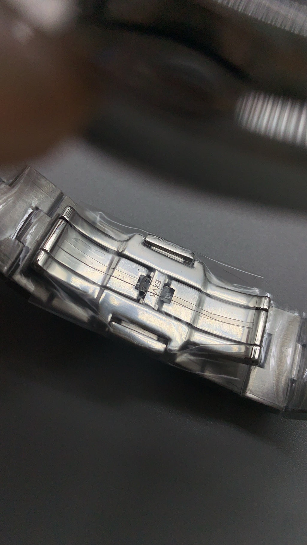 Vacheron Constantin Overseas Dual Time 7900V | 41MM | ตัวเรือนสแตนเลสสตีล | ฟังก์ชันเวลา 2 เขต | หน้าปัดสีน้ำเงิน | กลไกอัตโนมัติ Cal.5110 DT