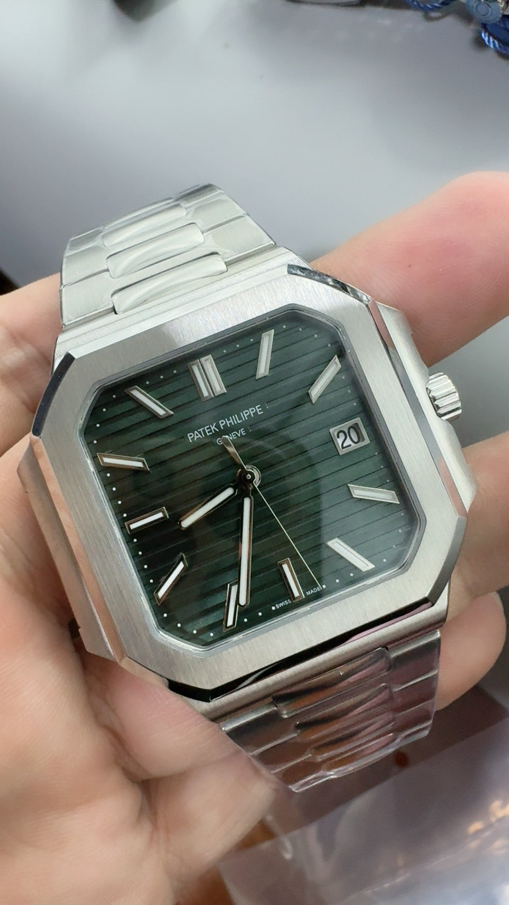 Patek Philippe Nautilus 5821 | 41MM | รุ่นใหม่ล่าสุด! | หน้าปัดสีน้ำเงินซันเรย์ | กลไกอัตโนมัติ Cal.26-330