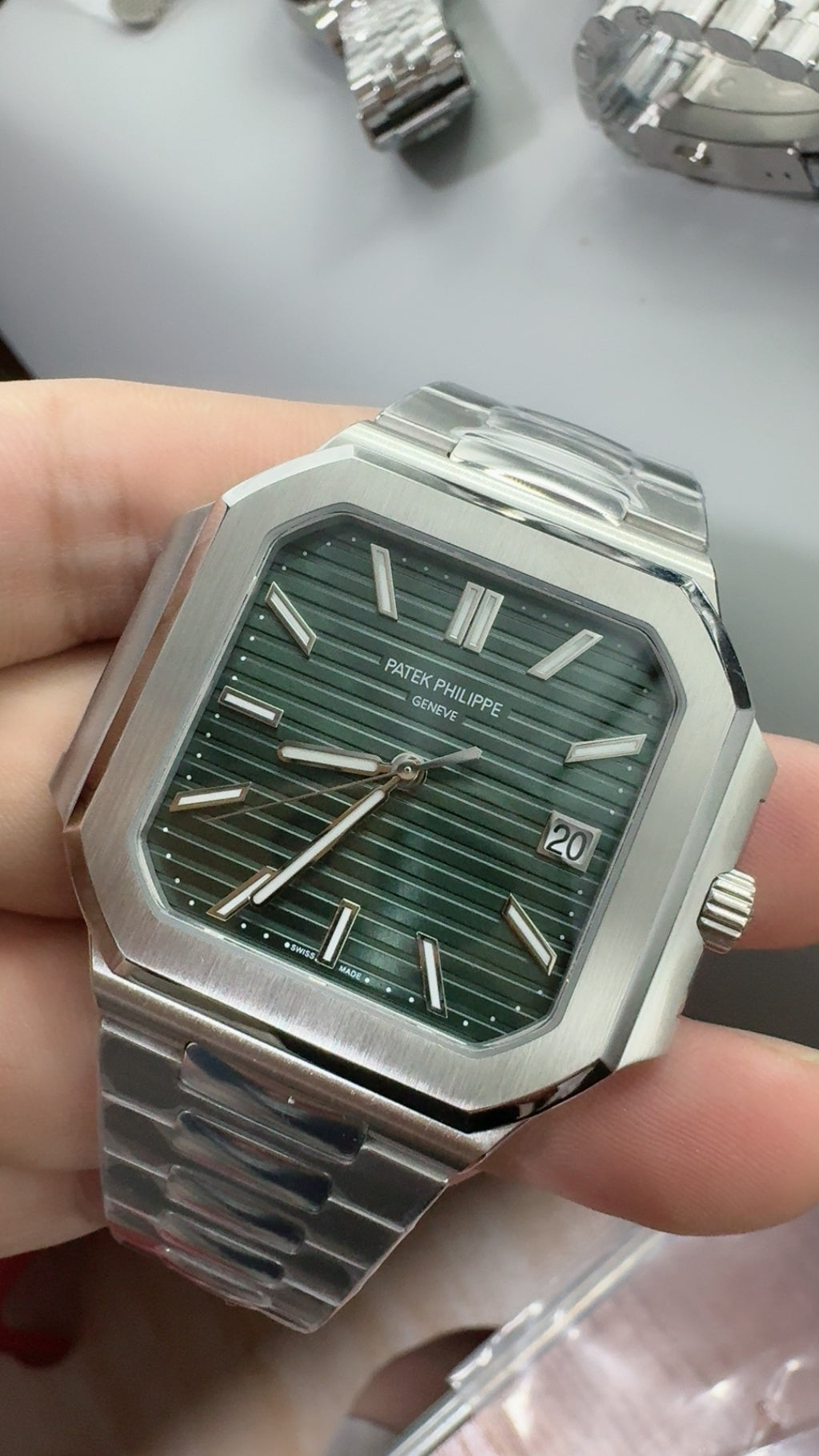 Patek Philippe Nautilus 5821 | 41MM | รุ่นใหม่ล่าสุด! | หน้าปัดสีน้ำเงินซันเรย์ | กลไกอัตโนมัติ Cal.26-330