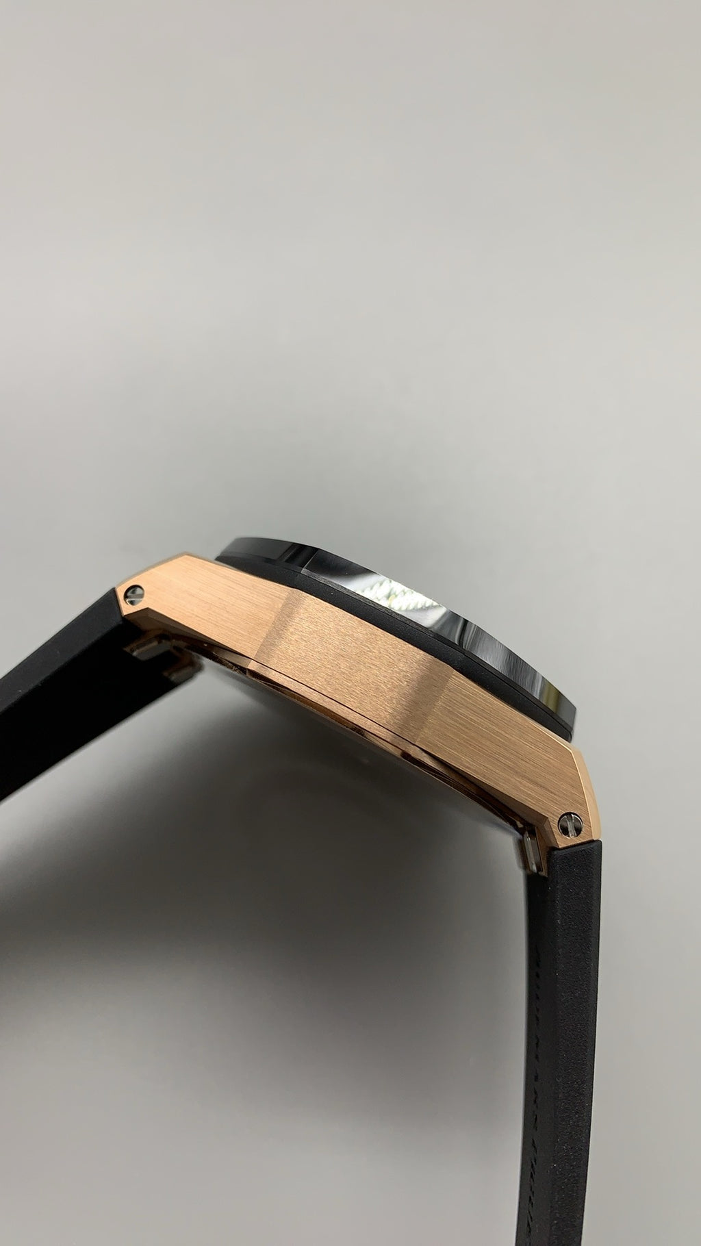 Audemars Piguet Royal Oak Offshore 26420ST | 43MM | ตัวเรือนสแตนเลสสตีล | หน้าปัดสีน้ำเงิน | จับเวลา Chronograph | กลไกอัตโนมัติ Cal.4401