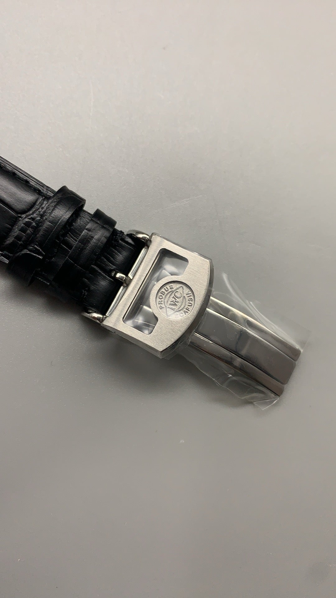 IWC Portugieser Automatic 7 Days | 42.3MM | ตัวเรือนสแตนเลสสตีล | พลังงานสำรอง 7 วัน | หน้าปัดสีน้ำเงิน | สายหนังจระเข้สีดำ | กลไกอัตโนมัติ Cal.52010