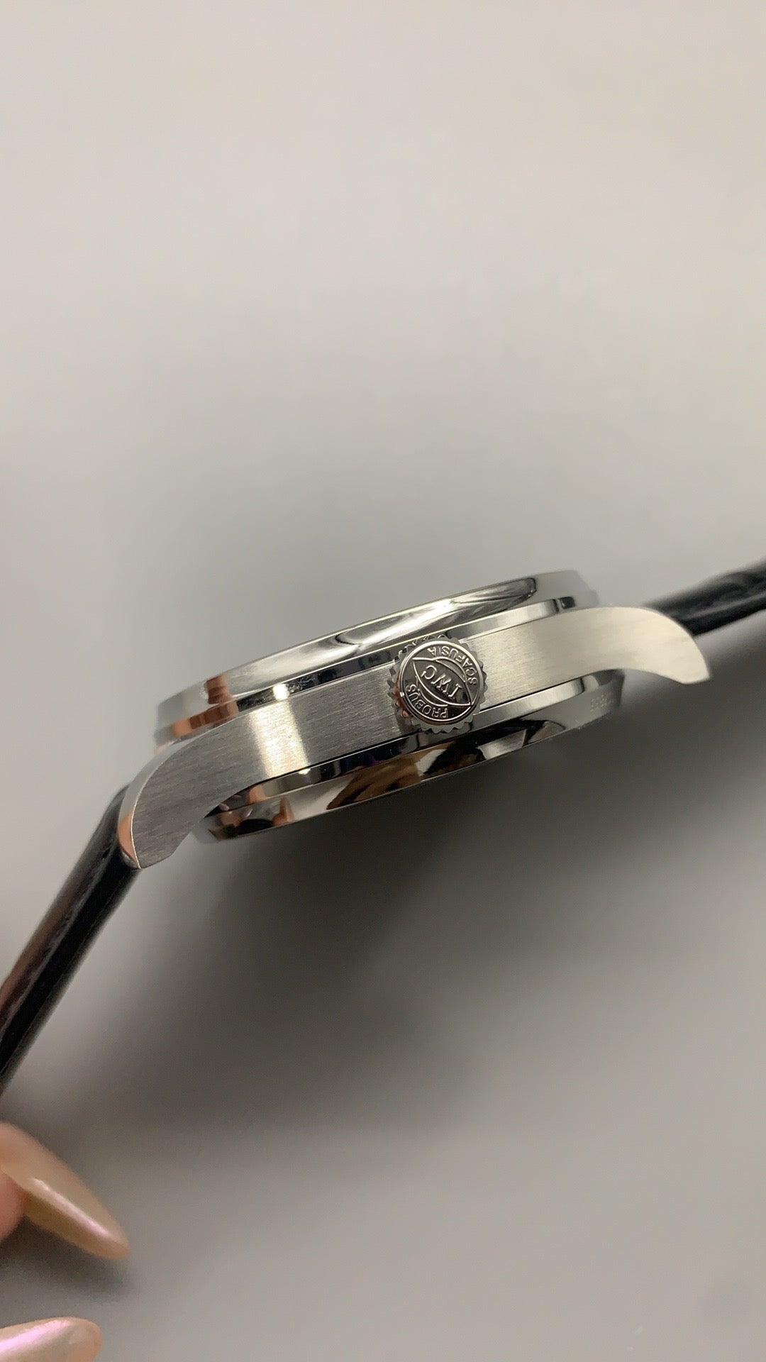 IWC Portugieser Automatic 7 Days | 42.3MM | ตัวเรือนสแตนเลสสตีล | พลังงานสำรอง 7 วัน | หน้าปัดสีน้ำเงิน | สายหนังจระเข้สีดำ | กลไกอัตโนมัติ Cal.52010