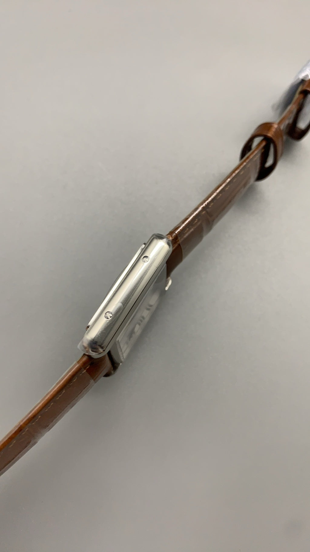 Cartier Tank Must de Cartier | ขนาดเล็ก 29×22 มม. | ควอตซ์ (Quartz)