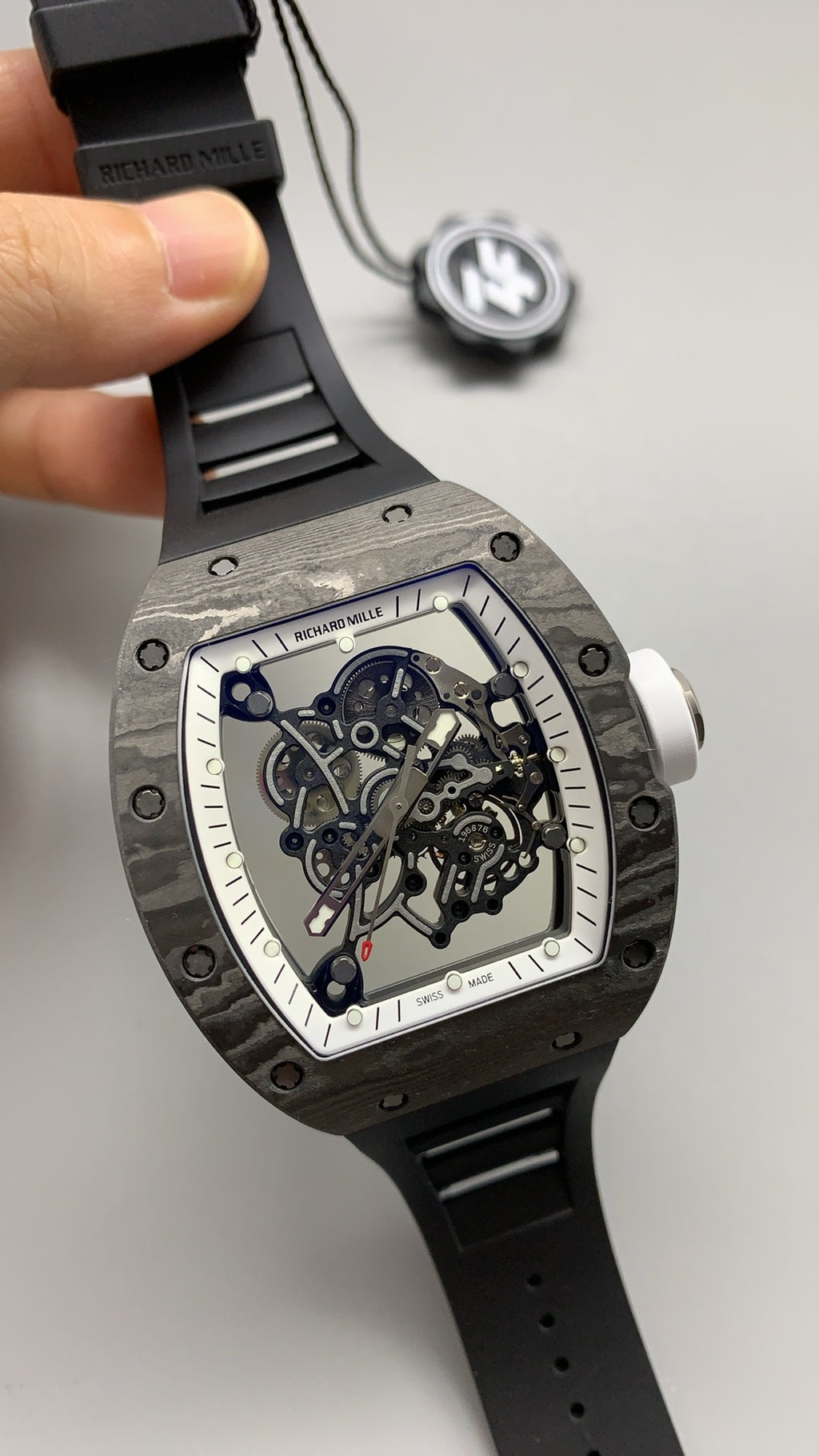 Richard Mille RM055 | 42MM | ตัวเรือนคาร์บอนไฟเบอร์ NTPT + โครงไทเทเนียม | หน้าปัดสเกเลตัน | กลไกไขลานมือ RMUL2